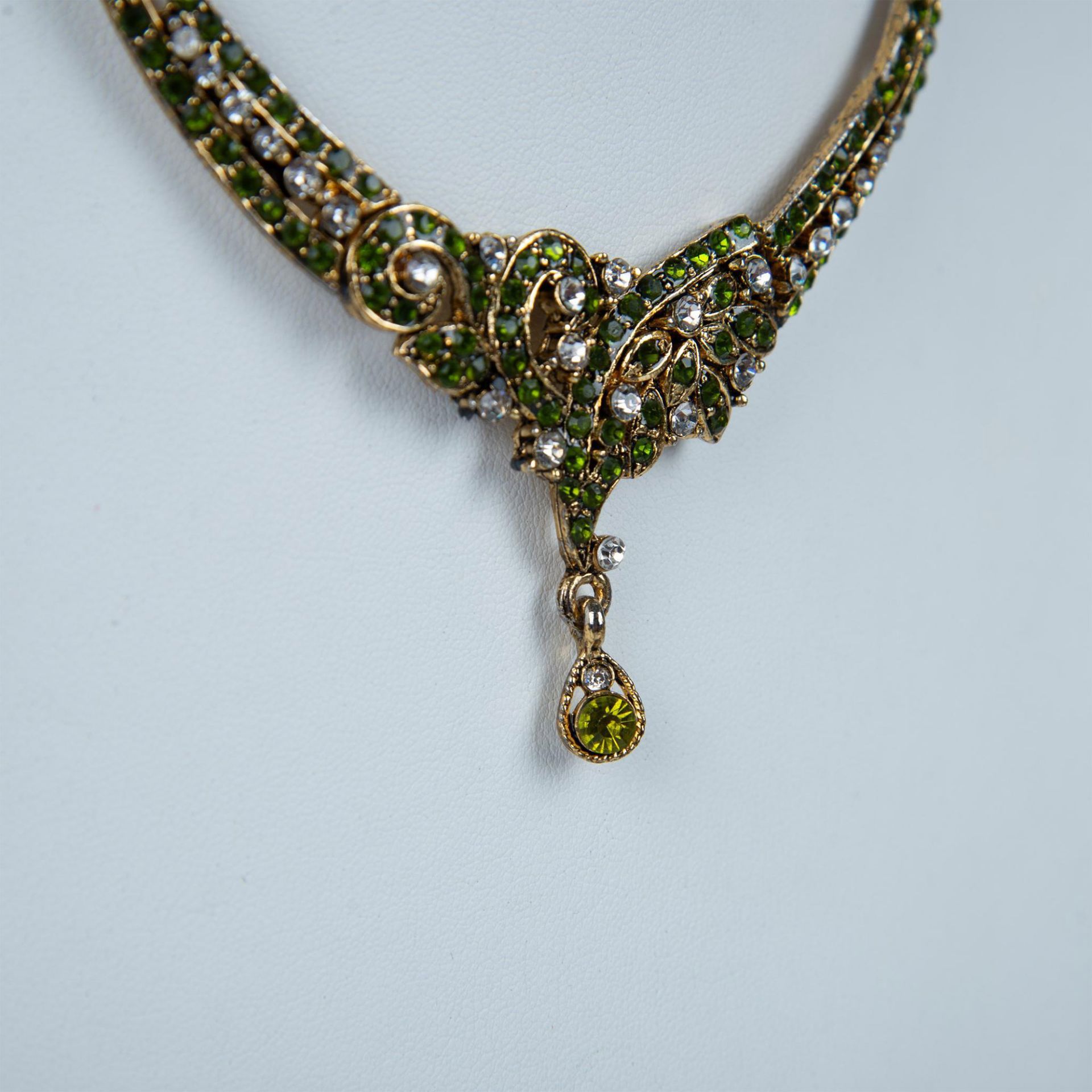 Elegant Vintage Peridot Green Rhinestone Necklace - Image 2 of 4