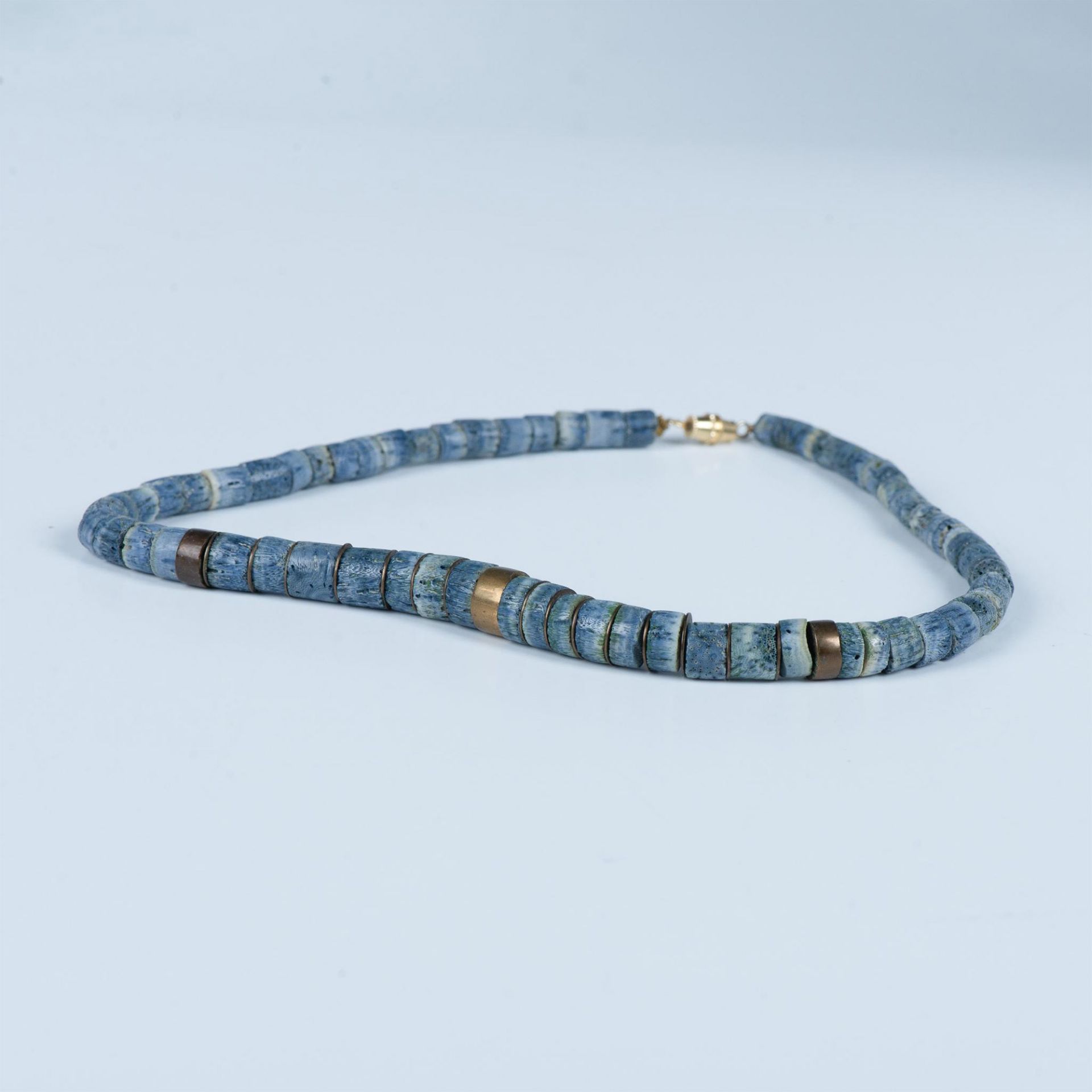 Handmade Native American Blue Coral Bead Necklace - Bild 5 aus 5
