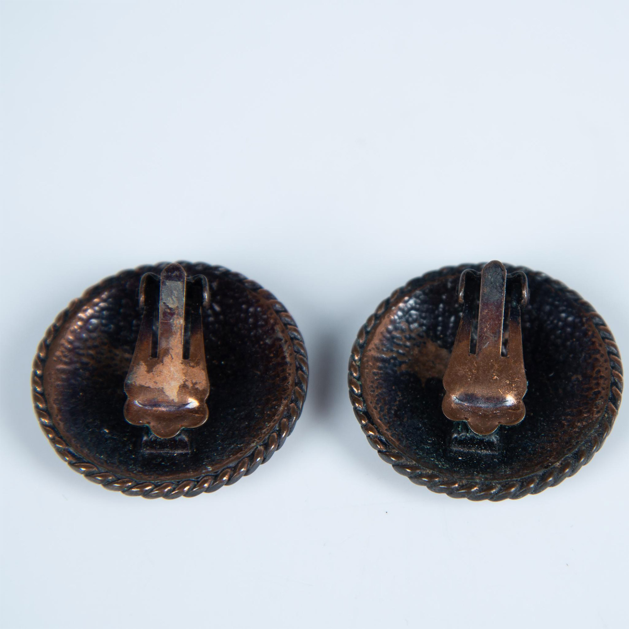 Round Copper Metal Casino Clip-On Earrings - Image 2 of 3