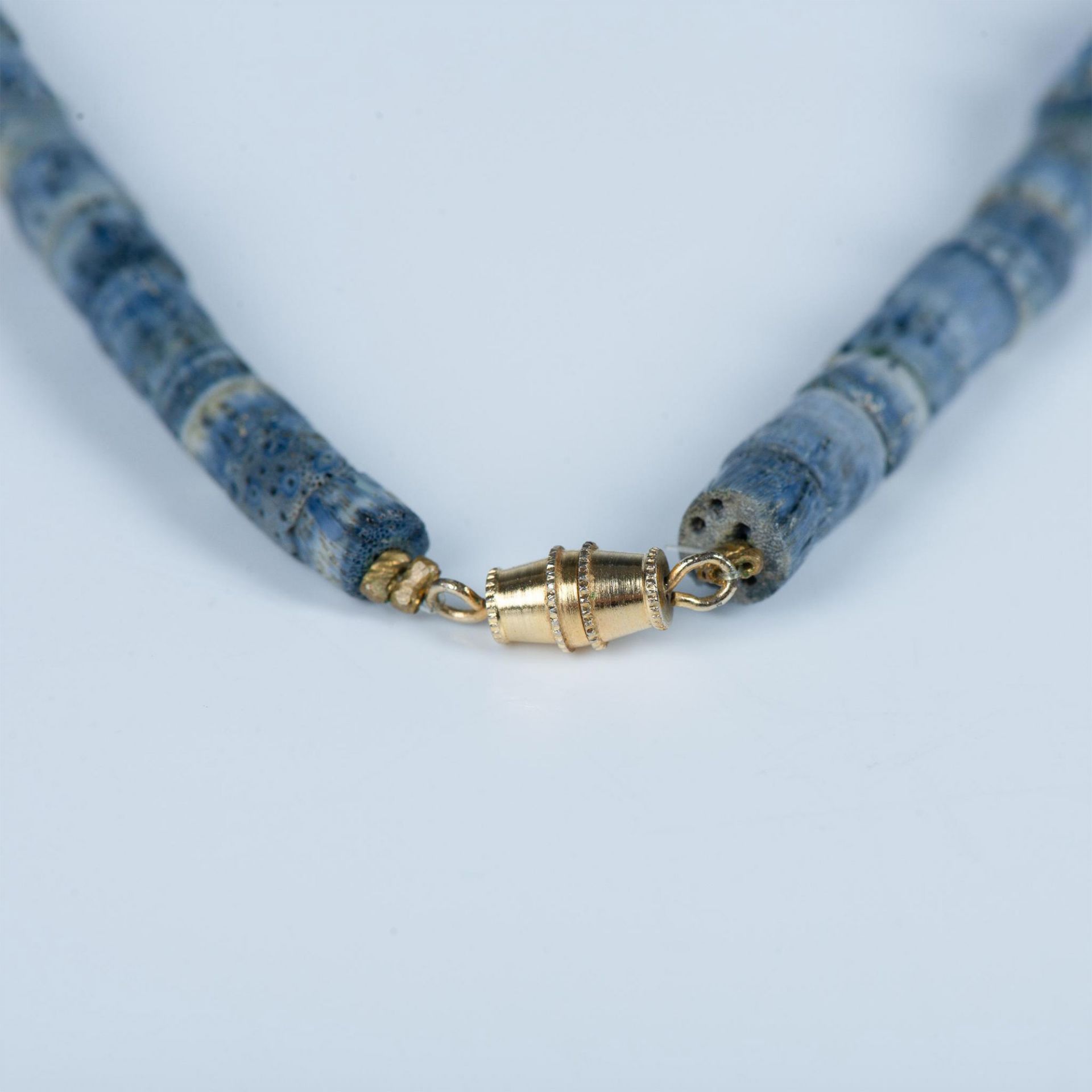 Handmade Native American Blue Coral Bead Necklace - Bild 3 aus 5