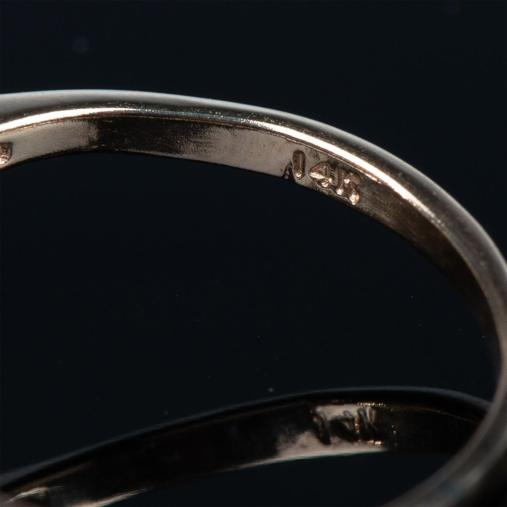 Elegant Two-Tone 14K Gold, Sapphire & Diamond Ring - Image 8 of 9