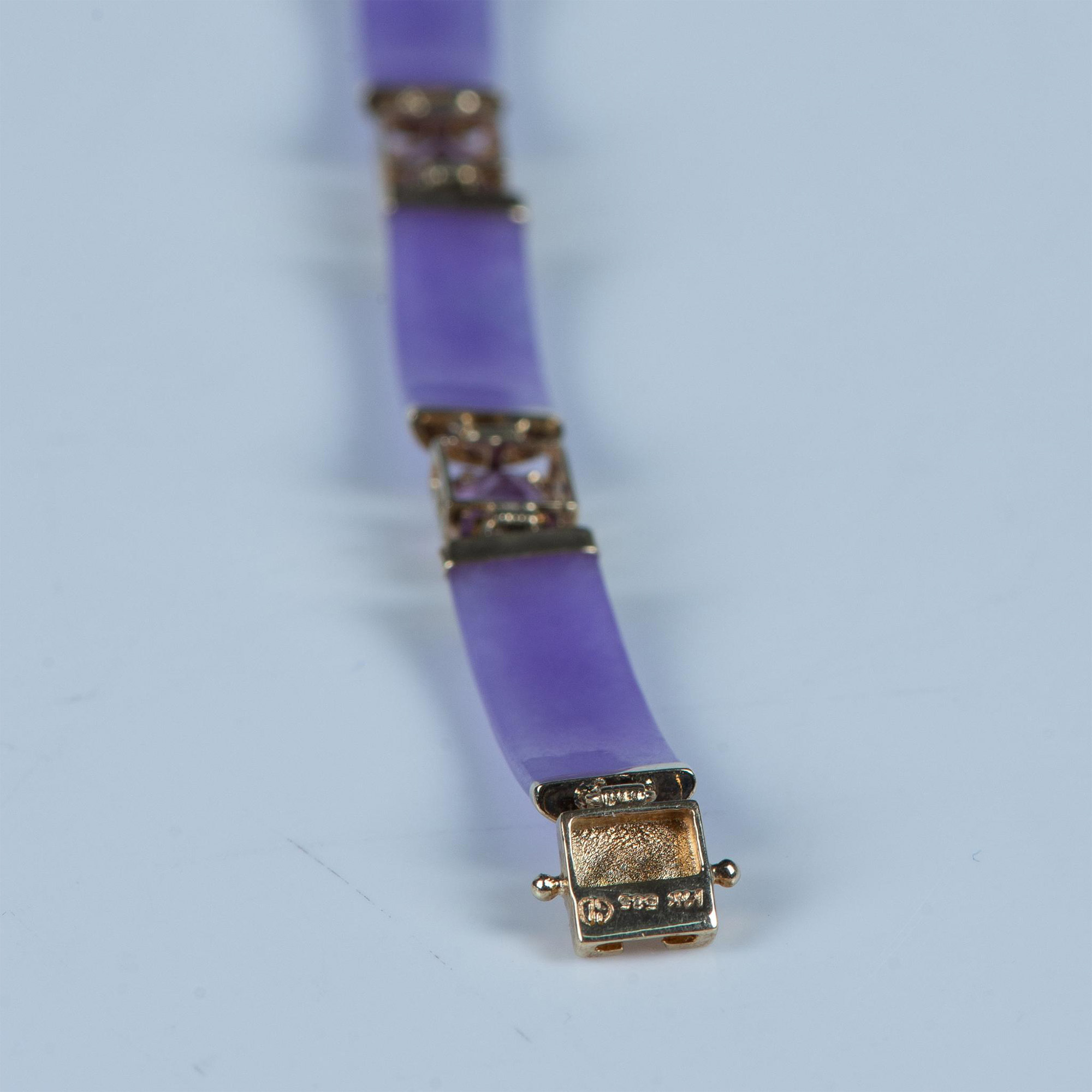 Stunning 14K Gold, Purple Jade, and Amethyst Bracelet - Image 5 of 7