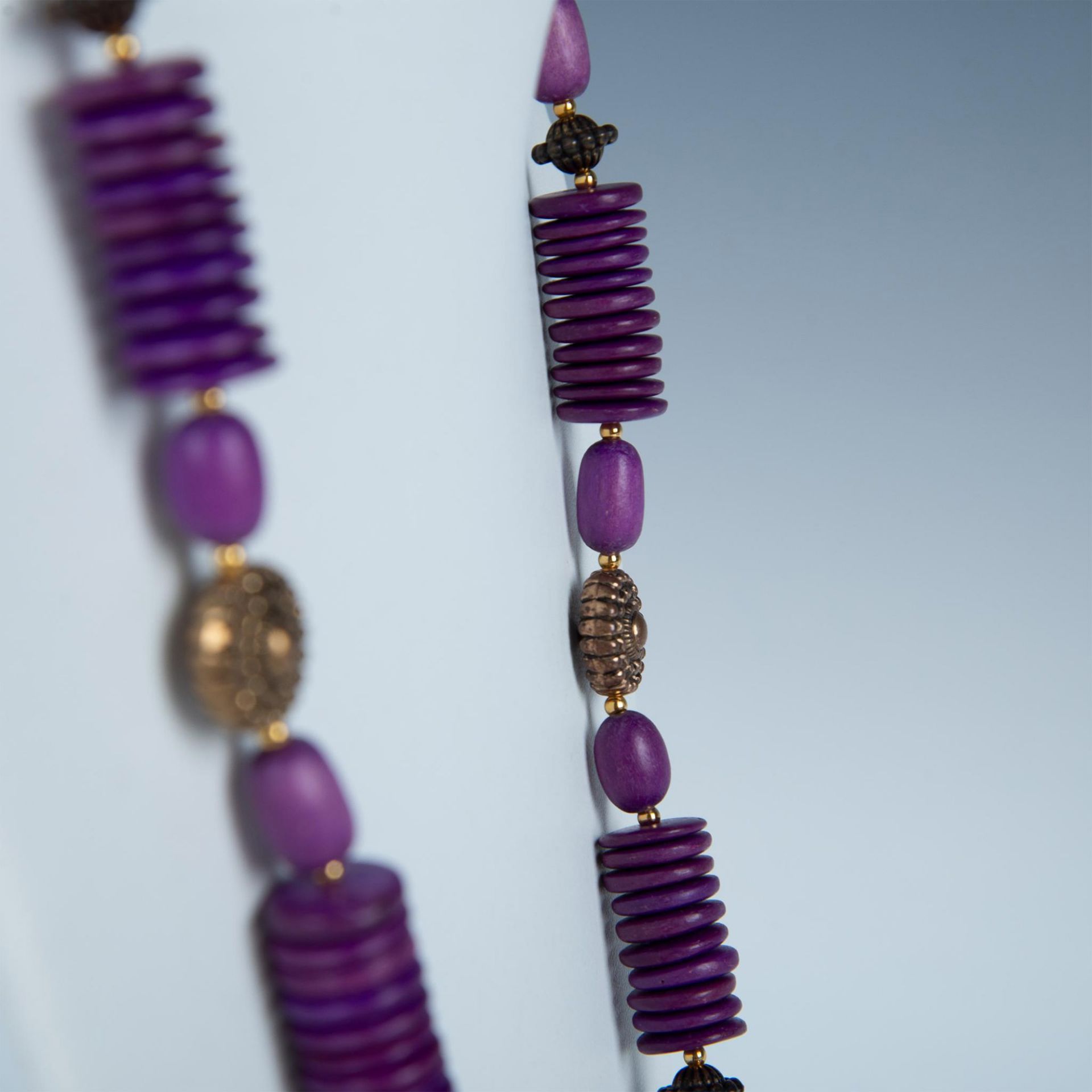 Beautiful Gold and Copper Tone Purple Wood Bead Necklace - Image 2 of 3
