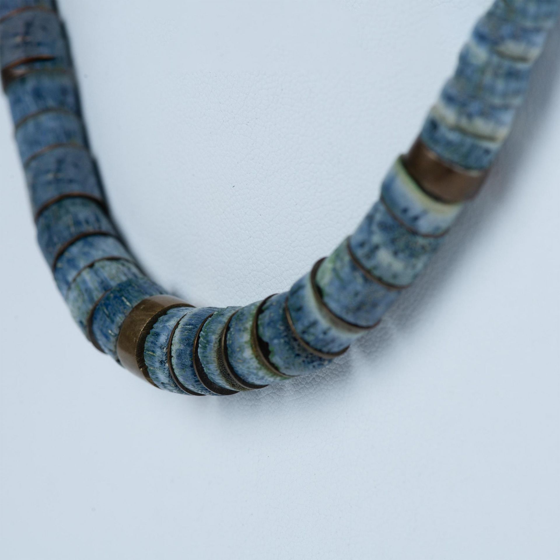 Handmade Native American Blue Coral Bead Necklace - Bild 2 aus 5