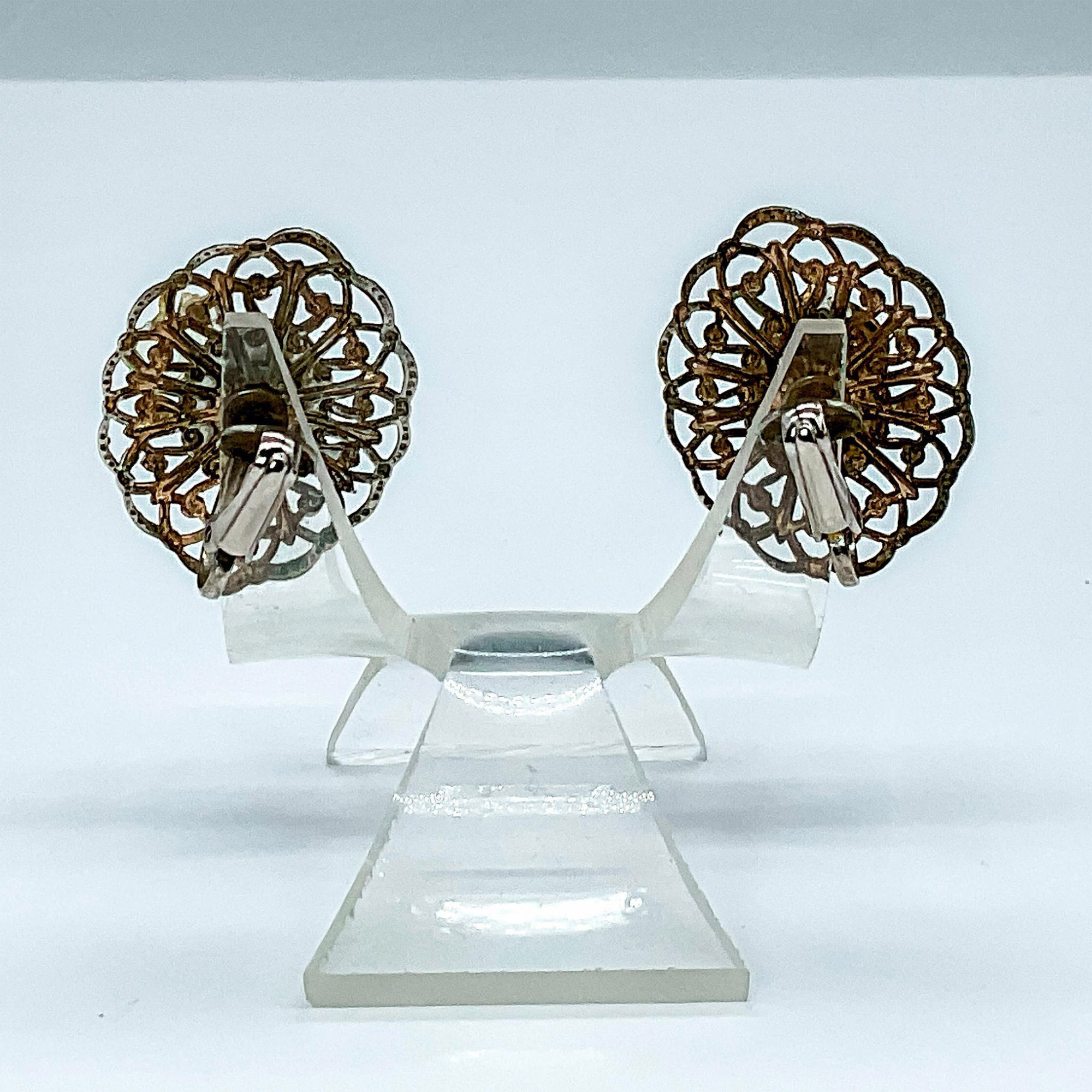 Pair of Vintage Gold Tone Fillagree & Rose Clip-On Earrings - Image 2 of 3