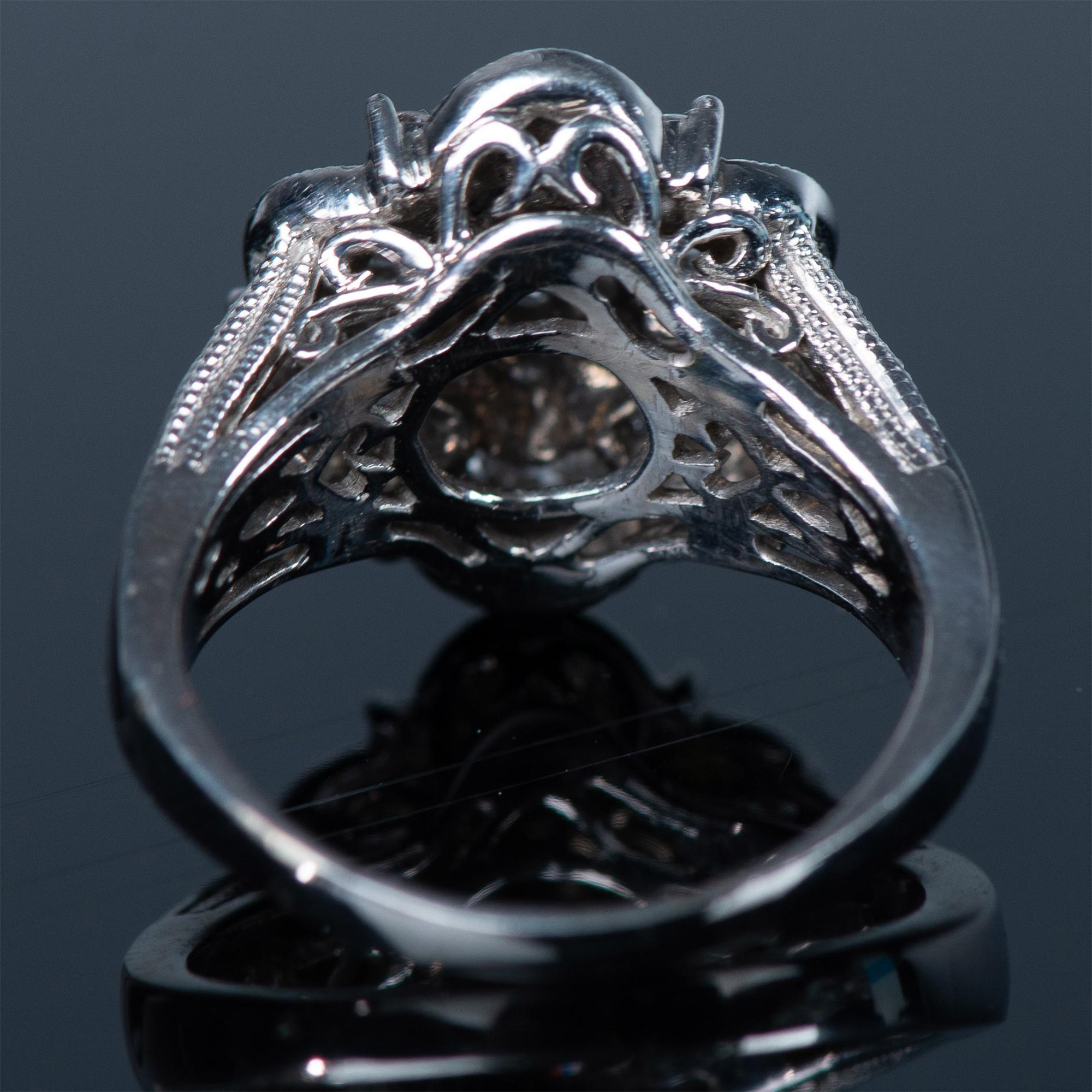 Sparkling 14K White Gold & Diamond Ring - Image 7 of 14