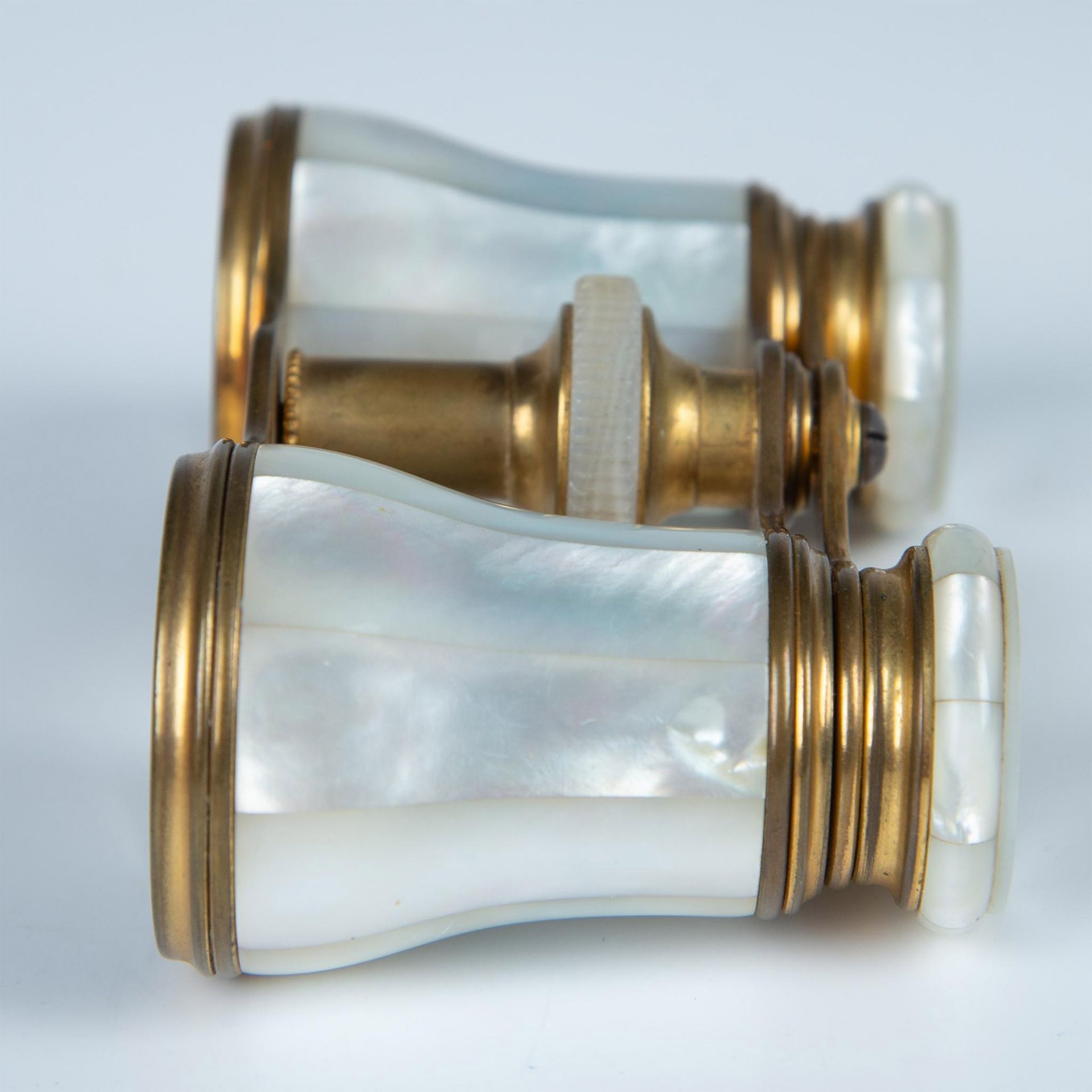 Lemaire and E.E. Bausch & Son Mother of Pearl Opera Glasses - Bild 2 aus 5
