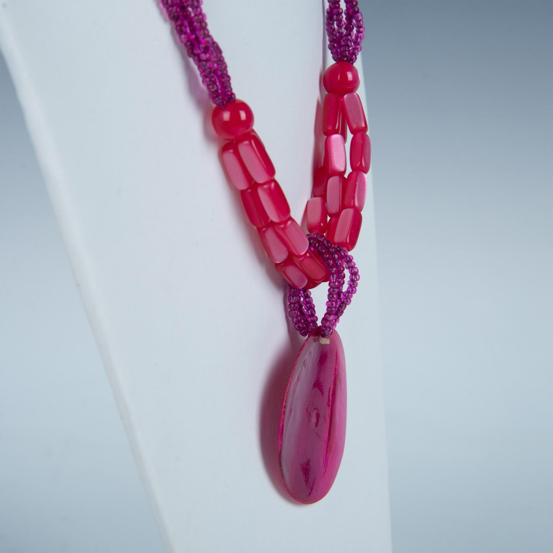 Fabulous Multi-Strand Pink Bead and Shell Medallion Necklace - Image 2 of 3