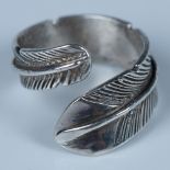 Pretty Native American Sterling Silver Feather Ring