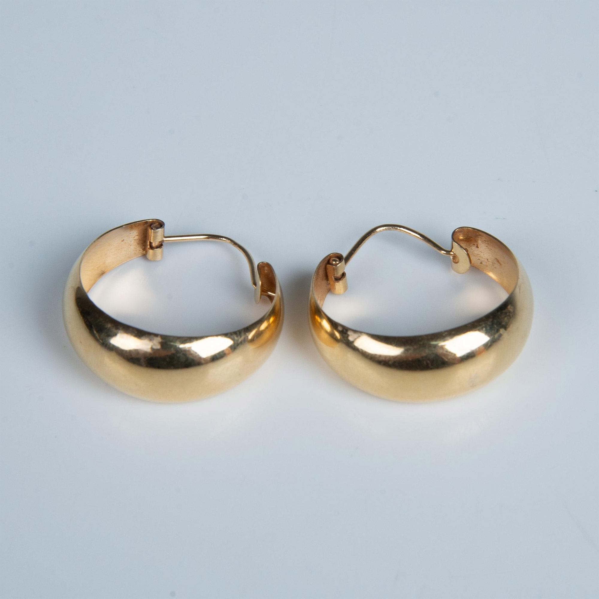 Pretty Gold Metal Hoop Earrings