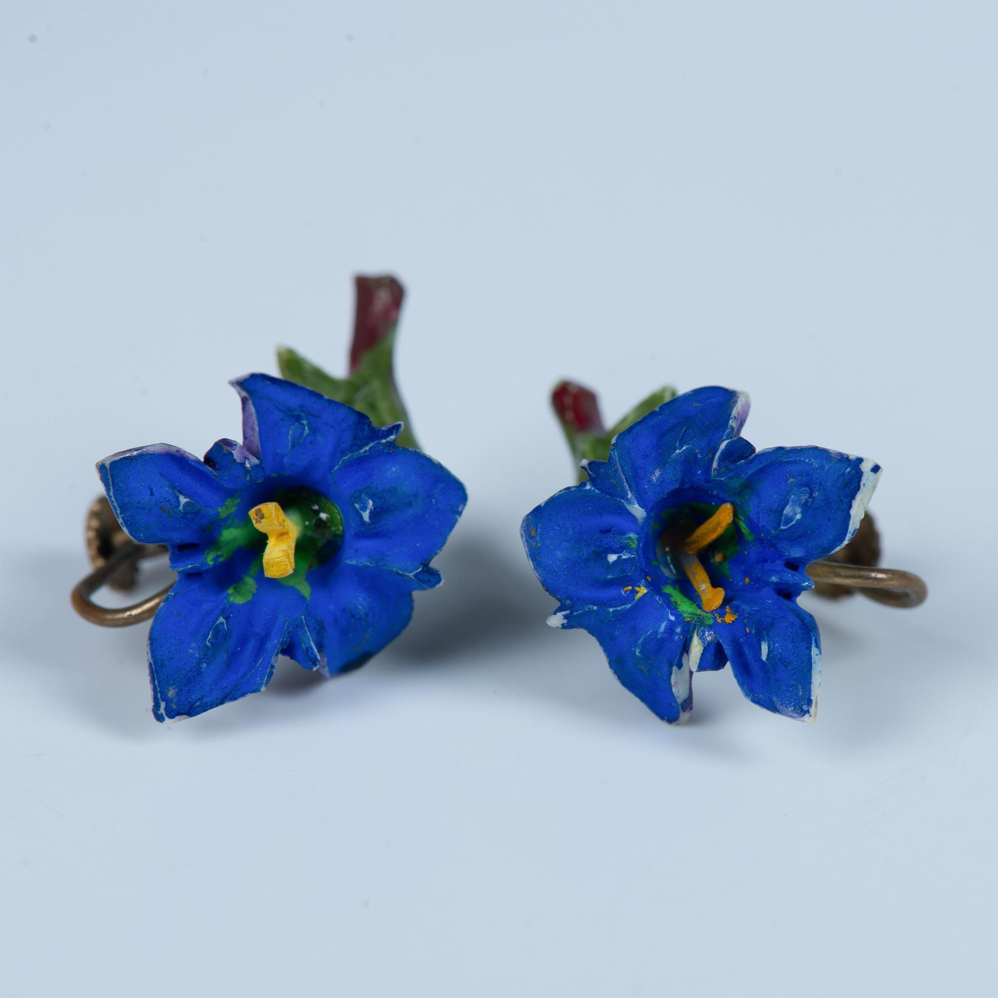 2pc 1940's Blue Flower Screw-Back Earrings and Brooch - Image 4 of 4