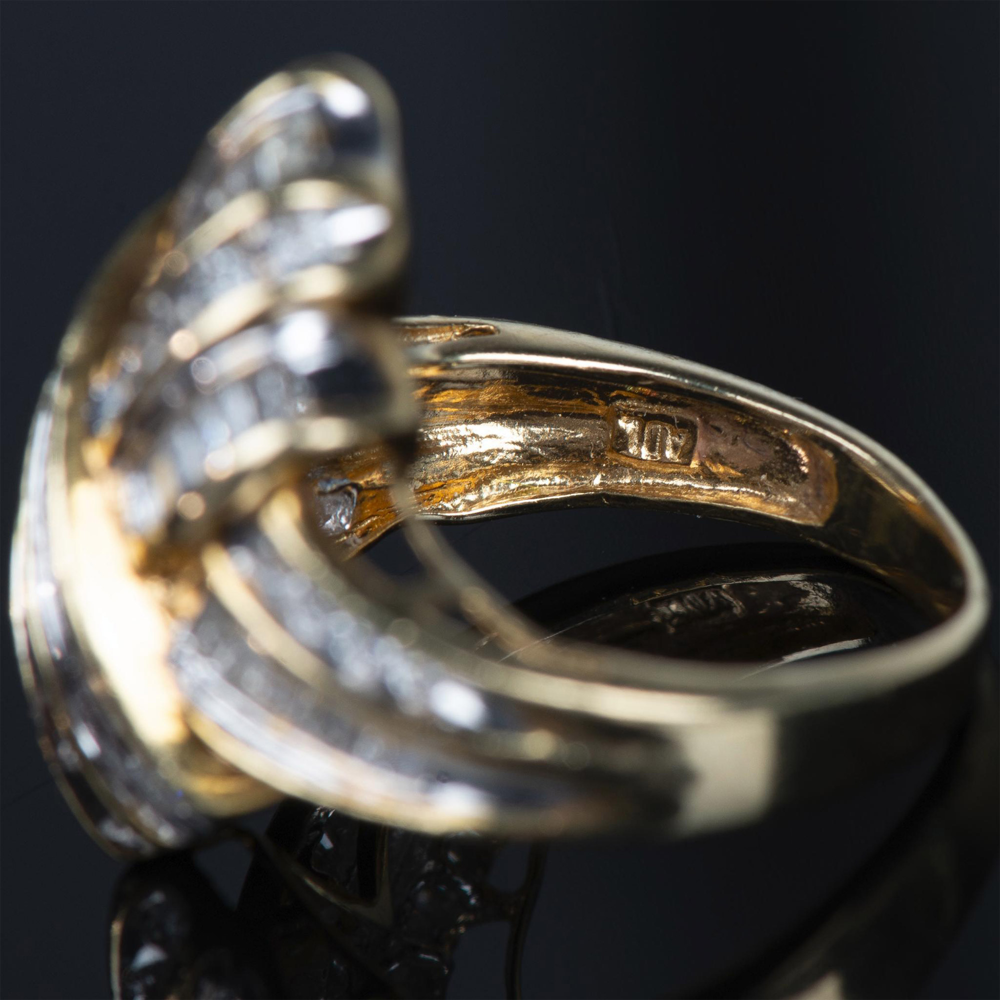 Gorgeous 14K Yellow Gold & Diamond Cocktail Ring - Image 8 of 13