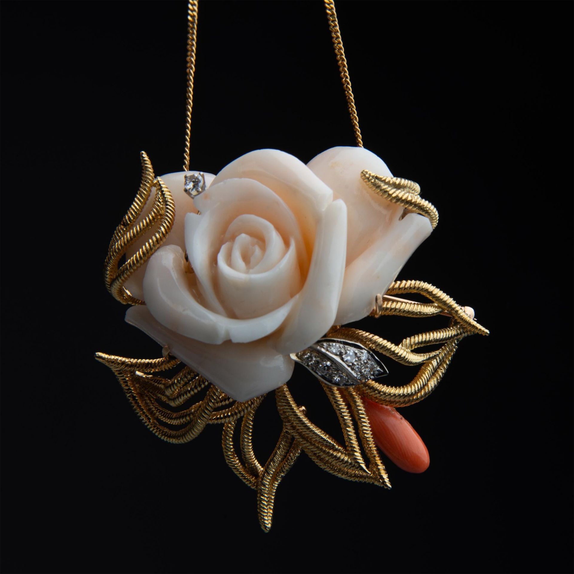Gorgeous Large 18K Gold, Coral & Diamond Rose Pendant Brooch - Image 4 of 6