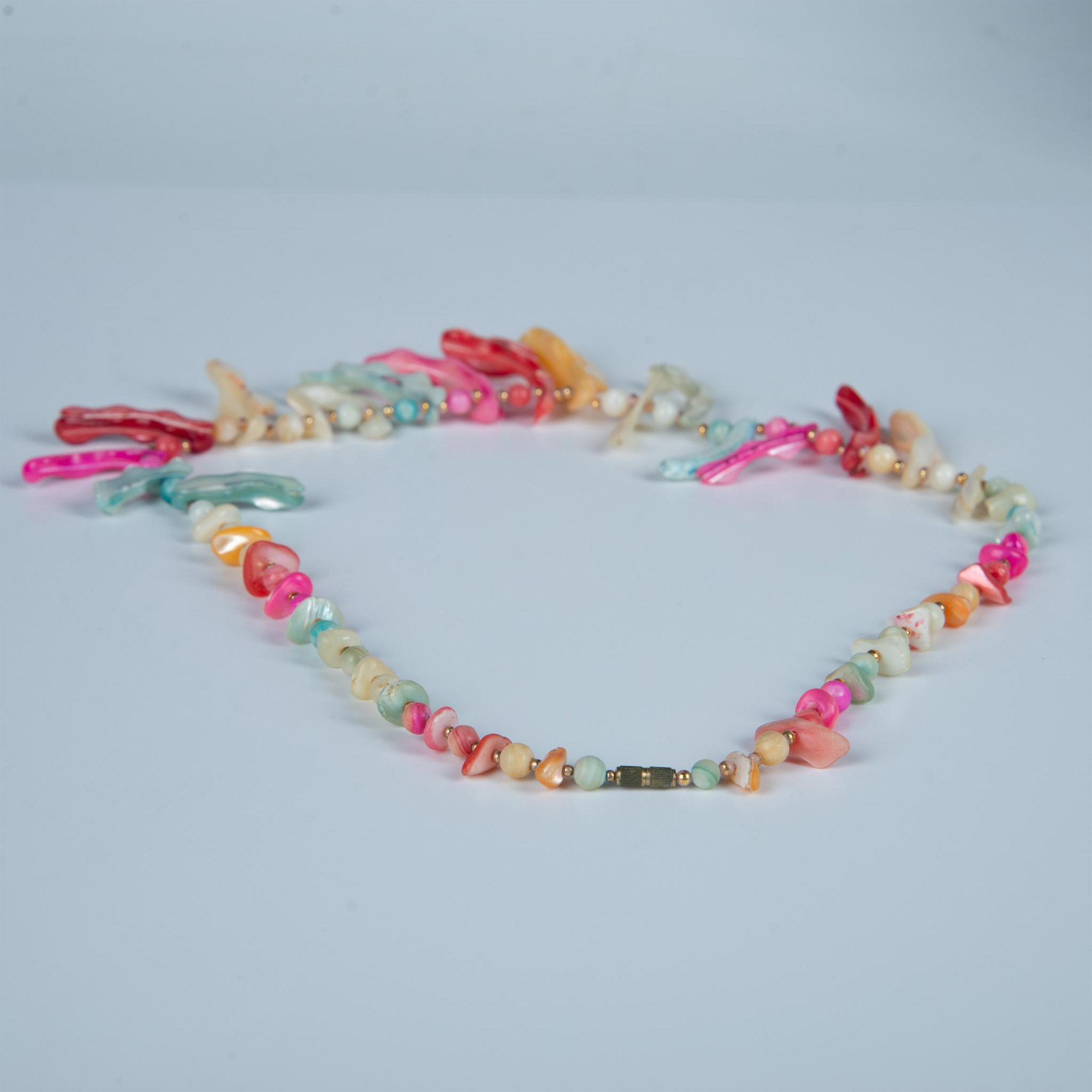 Pastel Beads and Shell Fragments Necklace - Image 3 of 3