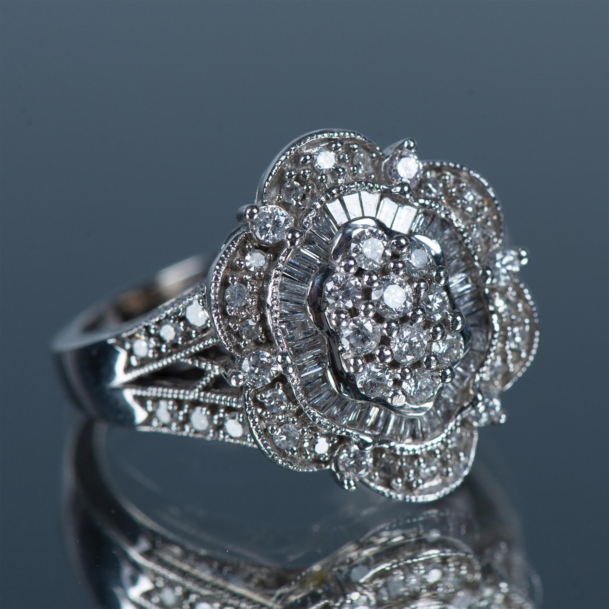 Sparkling 14K White Gold & Diamond Ring - Image 2 of 14