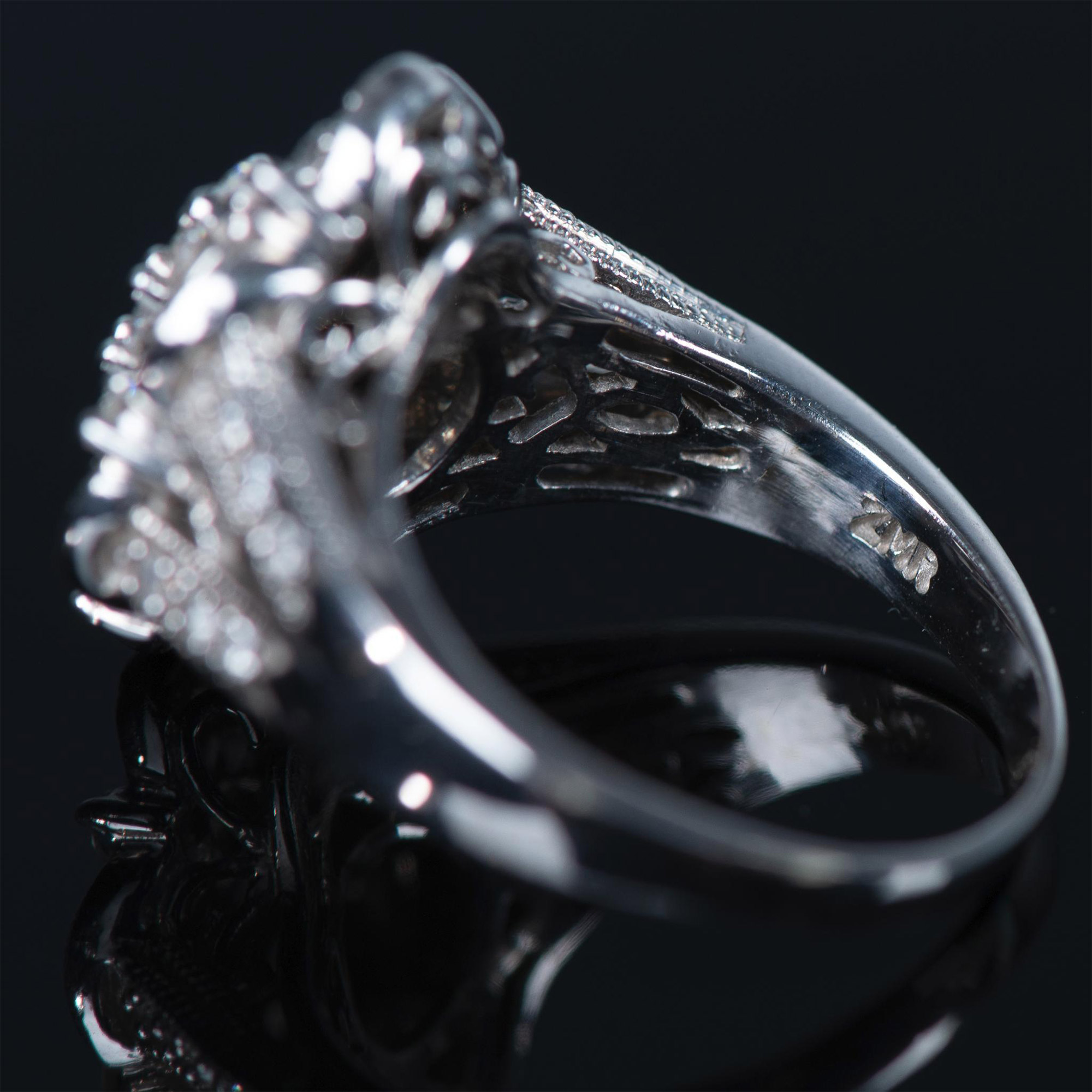 Sparkling 14K White Gold & Diamond Ring - Image 8 of 14