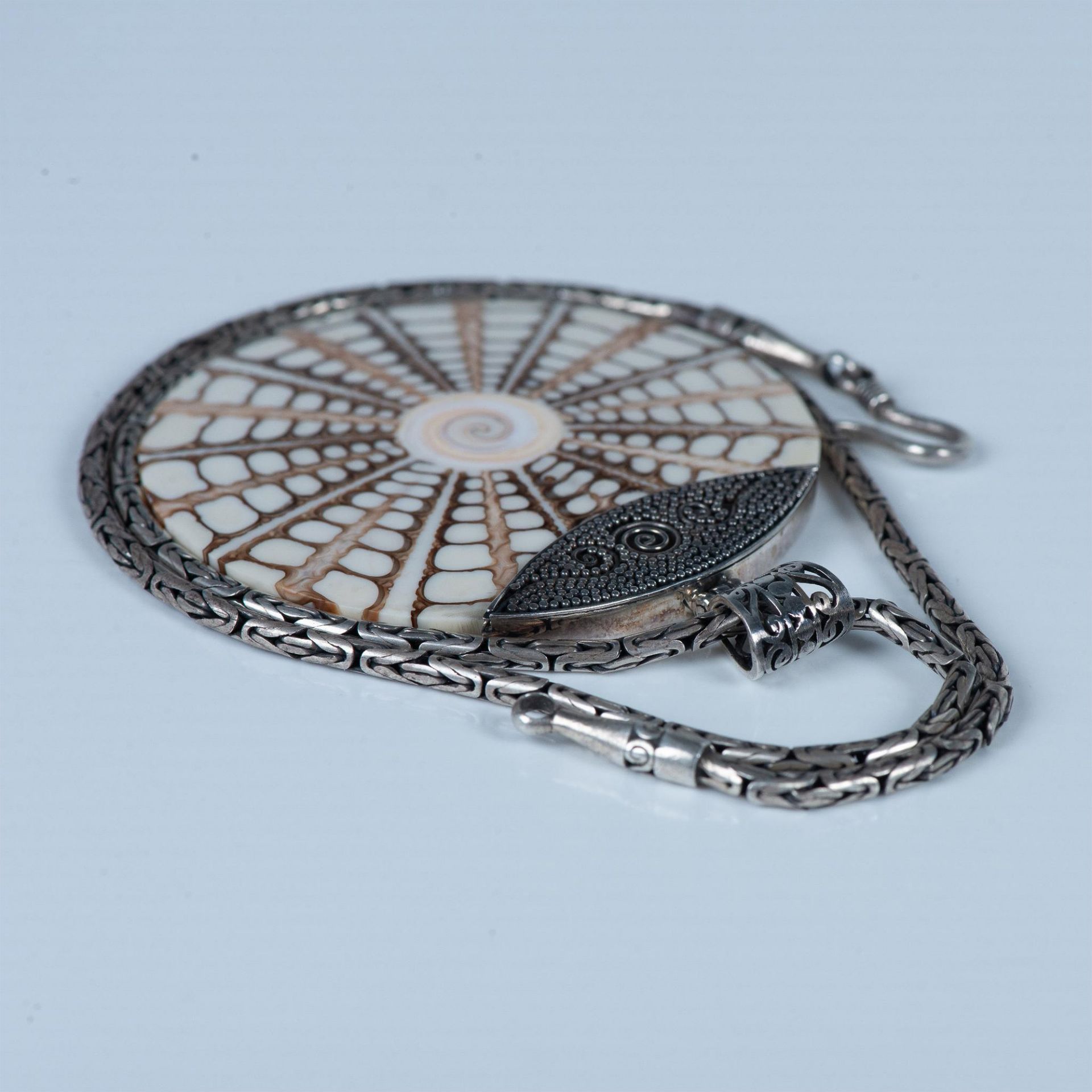 Bold Sterling Silver & Cone Shell Pendant Necklace - Bild 3 aus 4