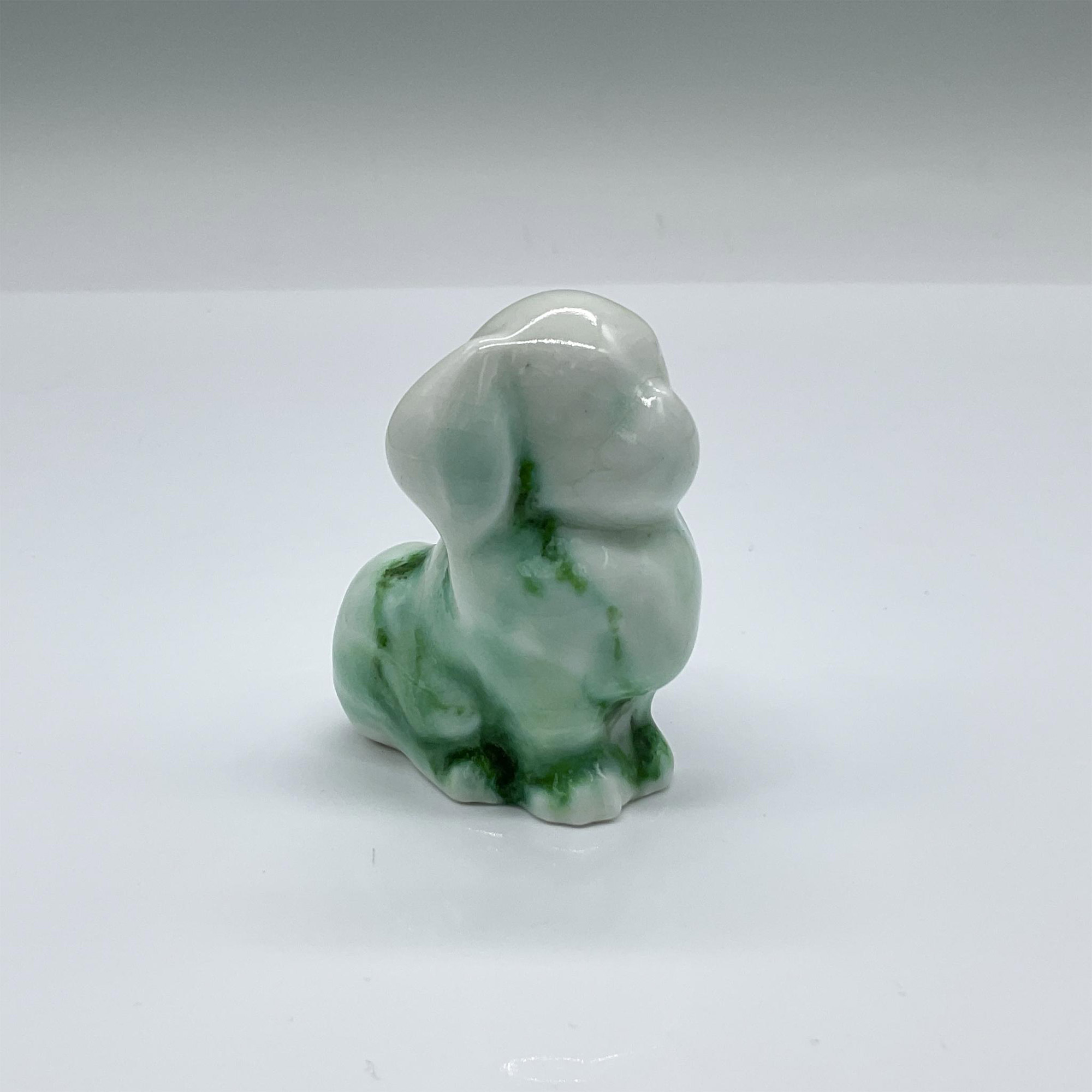 Doulton Chinese Jade Figurine, Pekinese Puppy Seated HN832