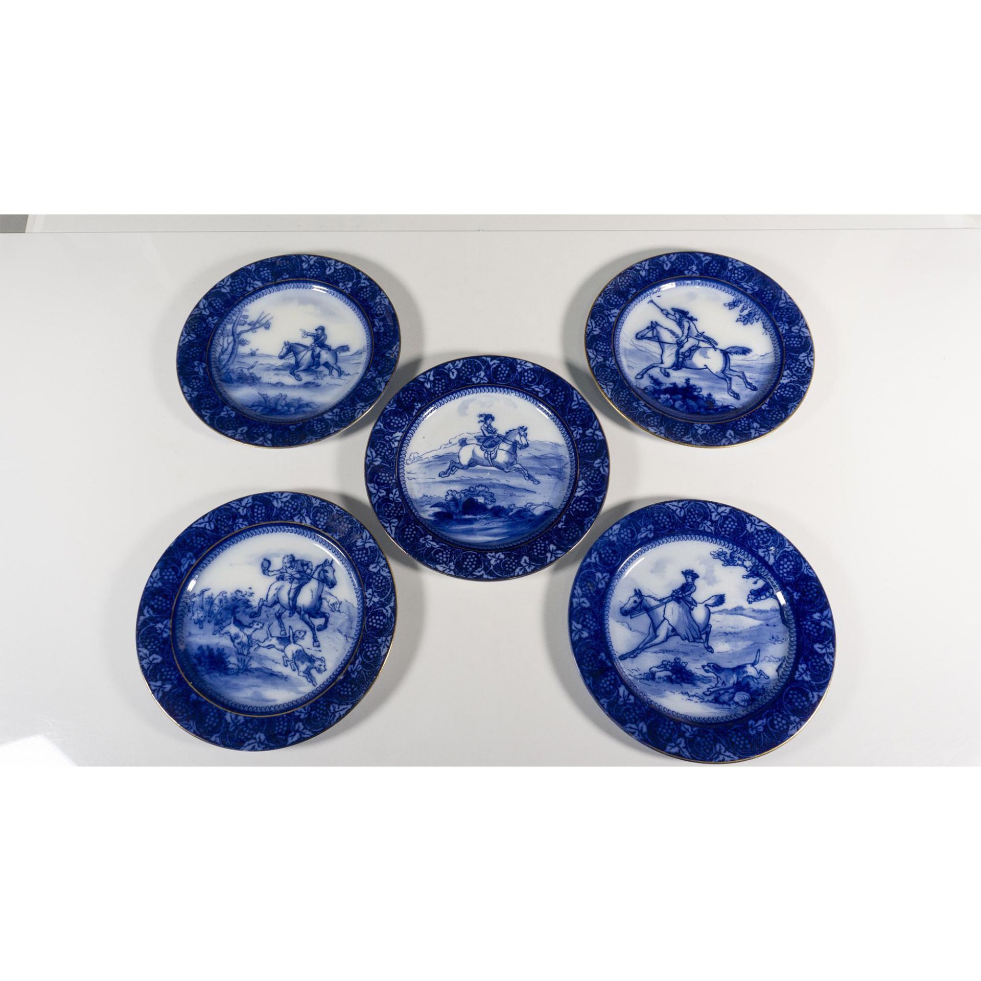 5pc Royal Doulton Flow Blue Plates, Fox Hunt Scenes - Bild 2 aus 3