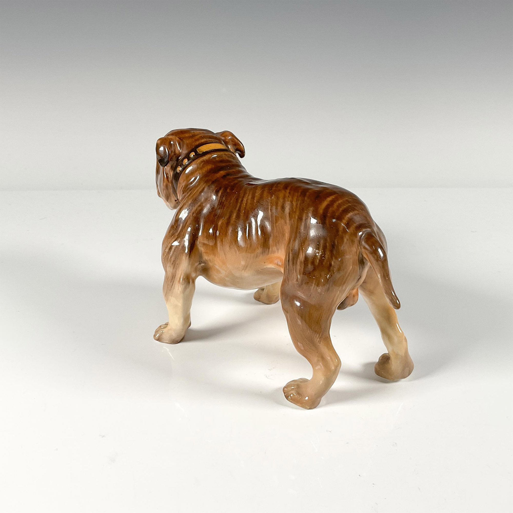 English Bulldog - HN1043 - Royal Doulton Animal Figurine - Image 2 of 3
