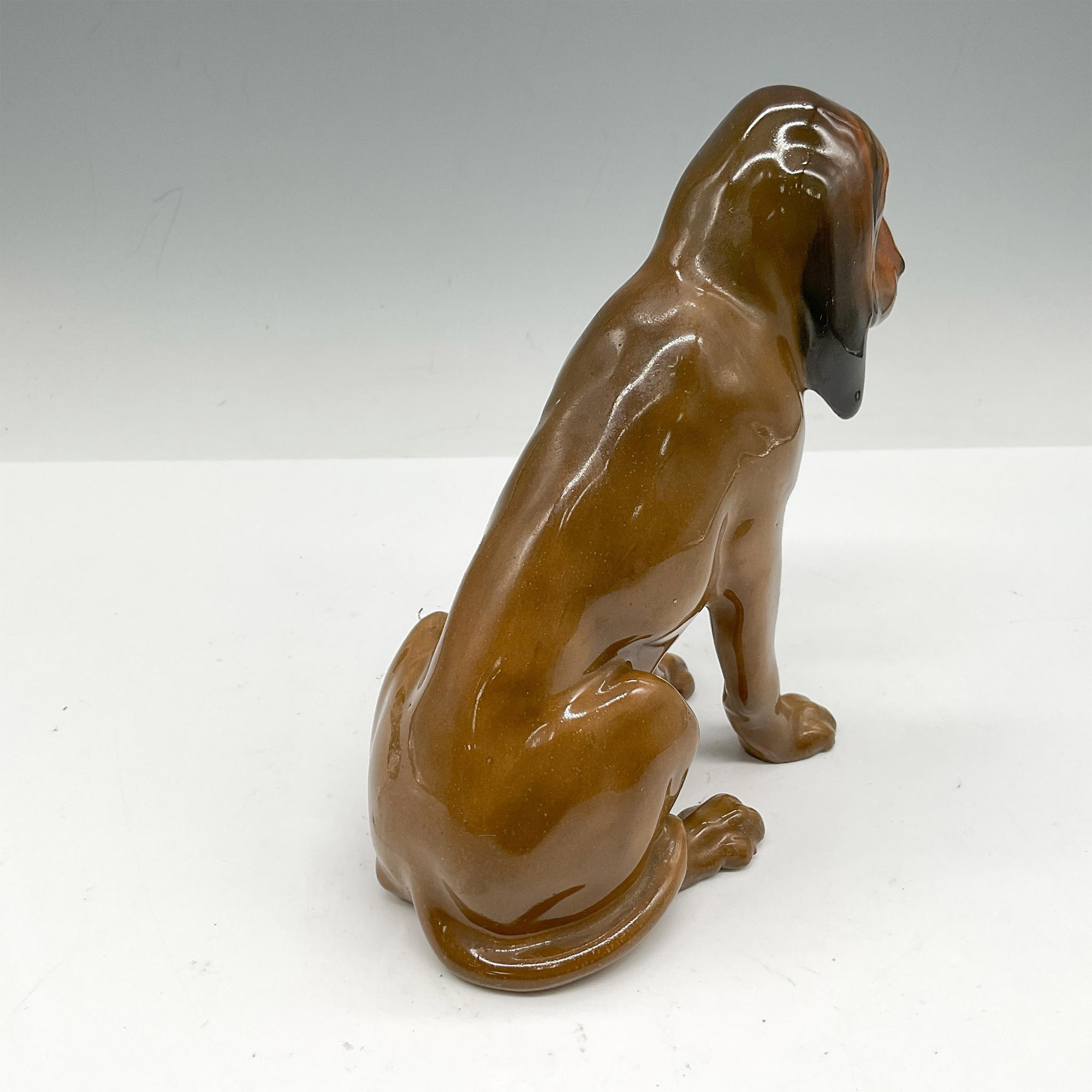 Bloodhound - HN176 - Royal Doulton Animal Figurine - Image 2 of 4