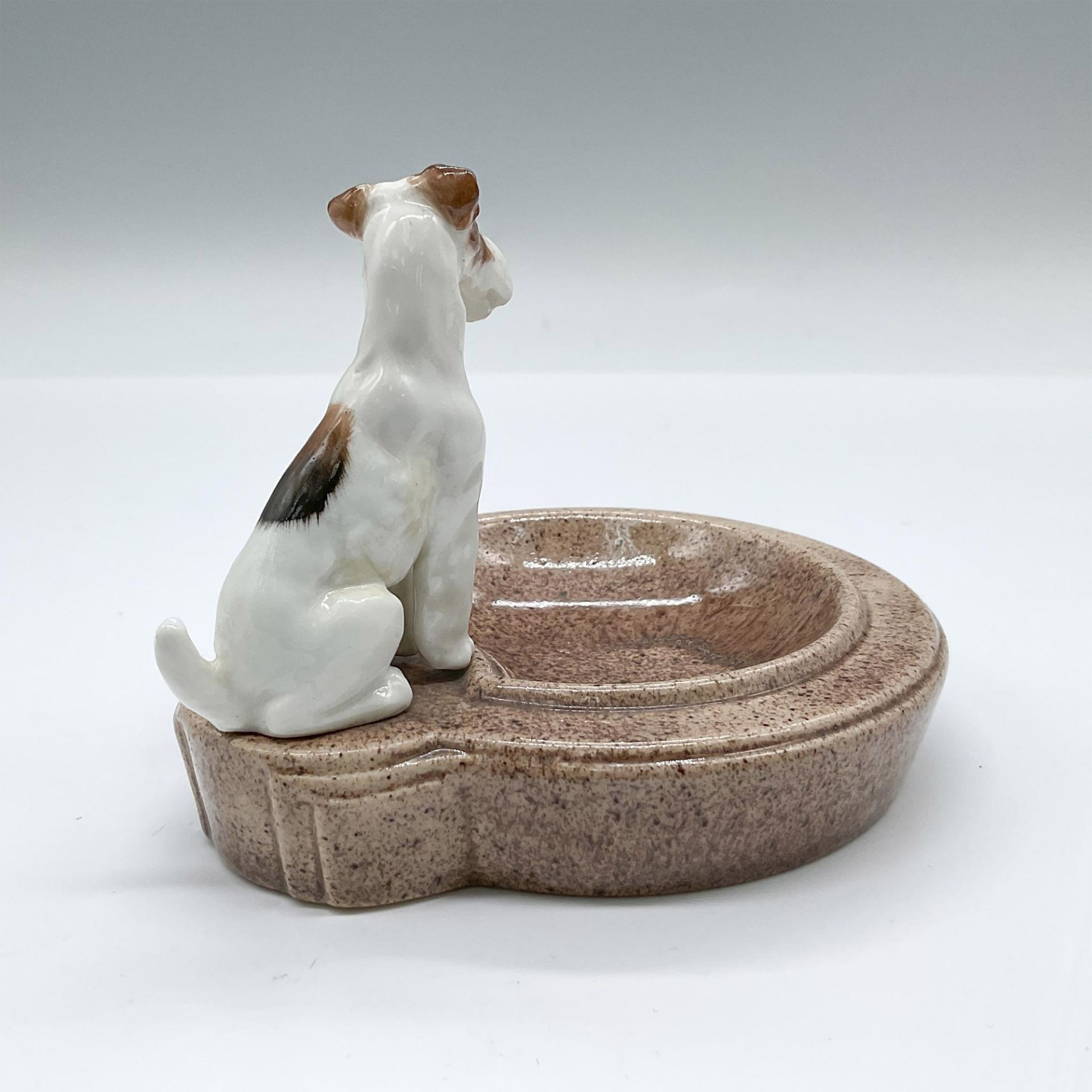 Royal Doulton Porcelain Tray, Seated Fox Terrier K8 - Bild 2 aus 3