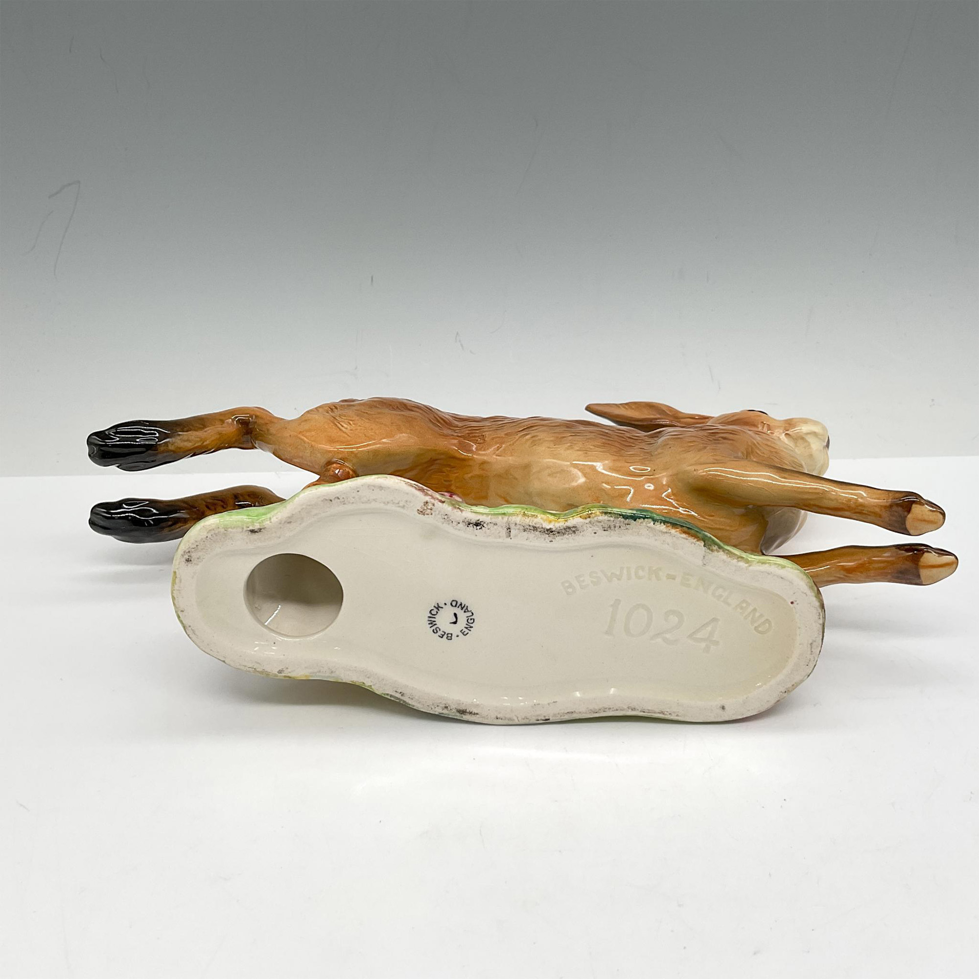Vintage Beswick Porcelain Figurine, Running Hare - Image 3 of 3