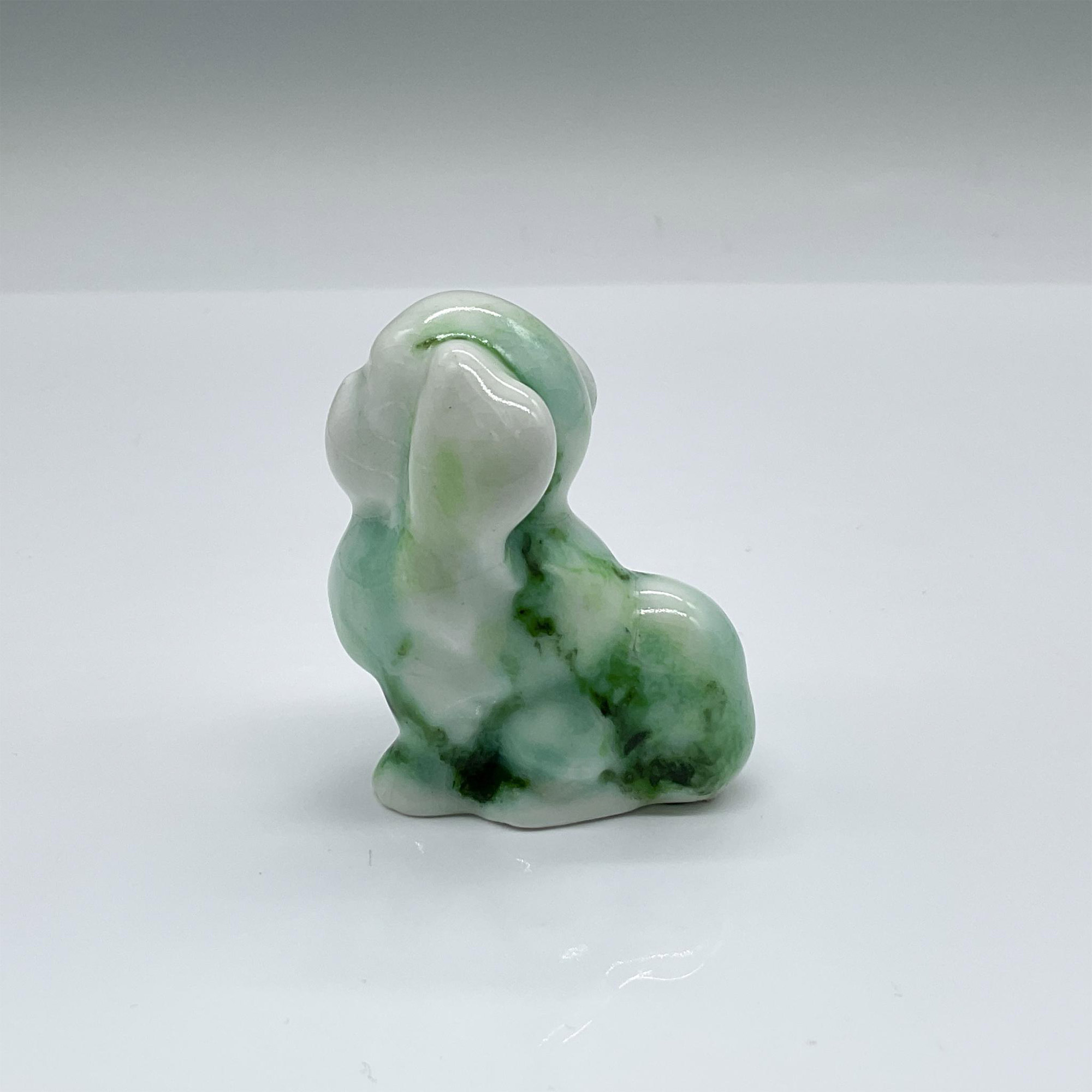 Doulton Chinese Jade Figurine, Pekinese Puppy Seated HN832 - Image 2 of 4