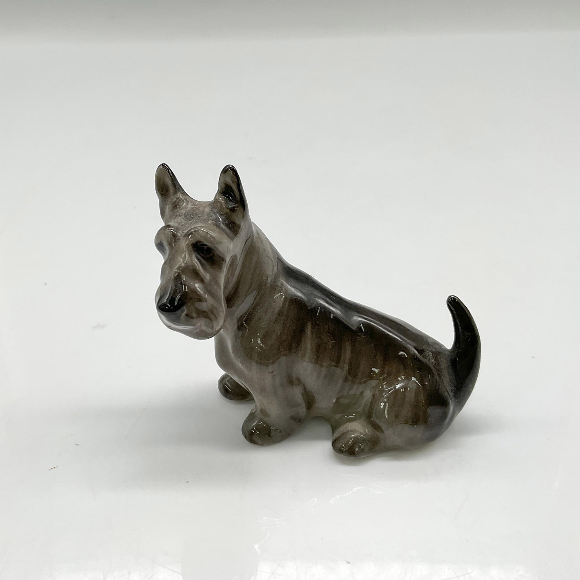 Seated Scottish Terrier - K18 - Royal Doulton Animal Figurine