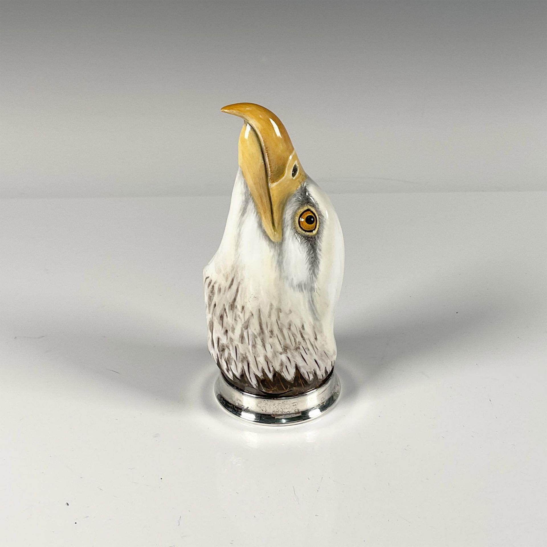 English Porcelain Eagle Stirrup Cup - Bild 2 aus 3