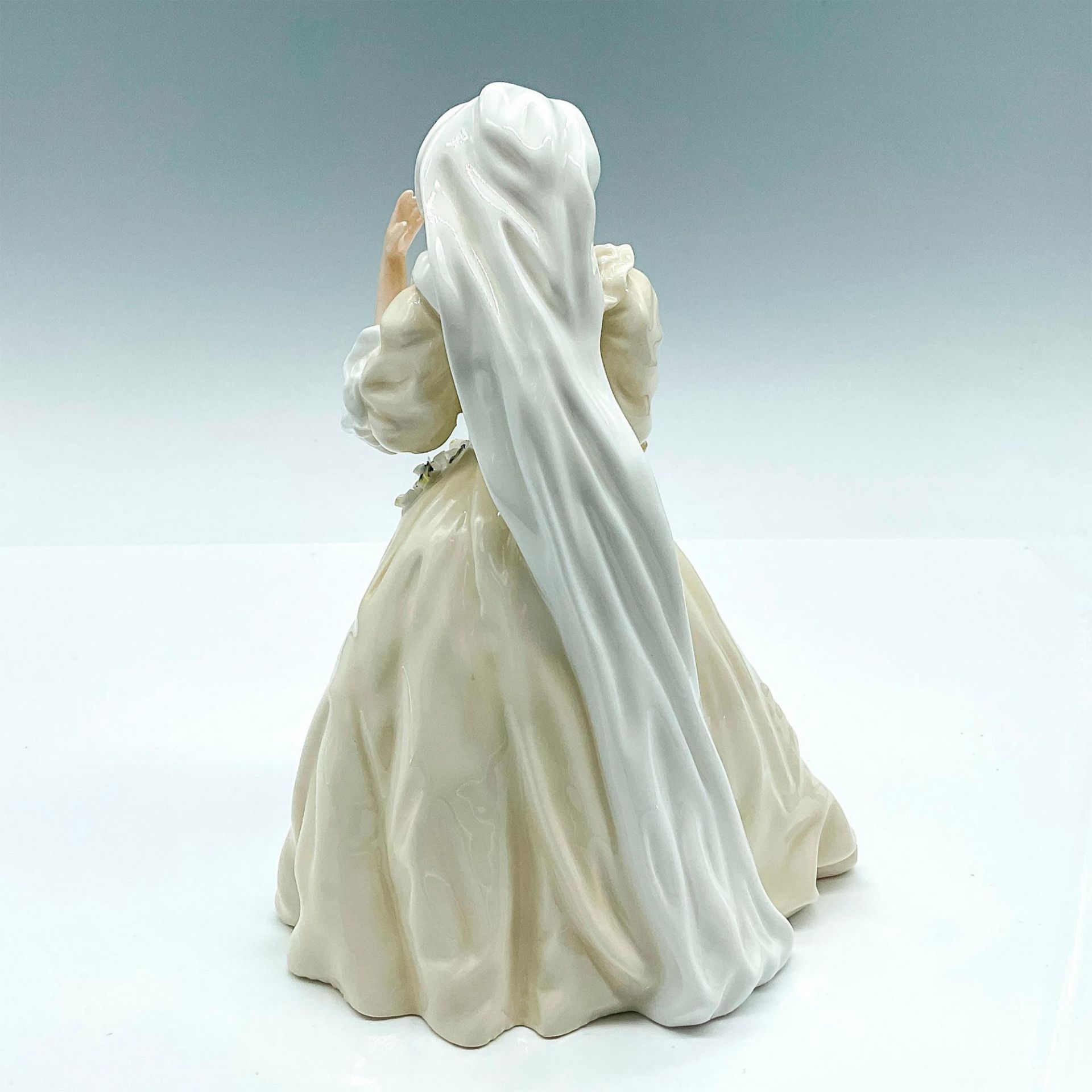 Princess of Wales - HN2887 - Royal Doulton Figurine - Bild 2 aus 3