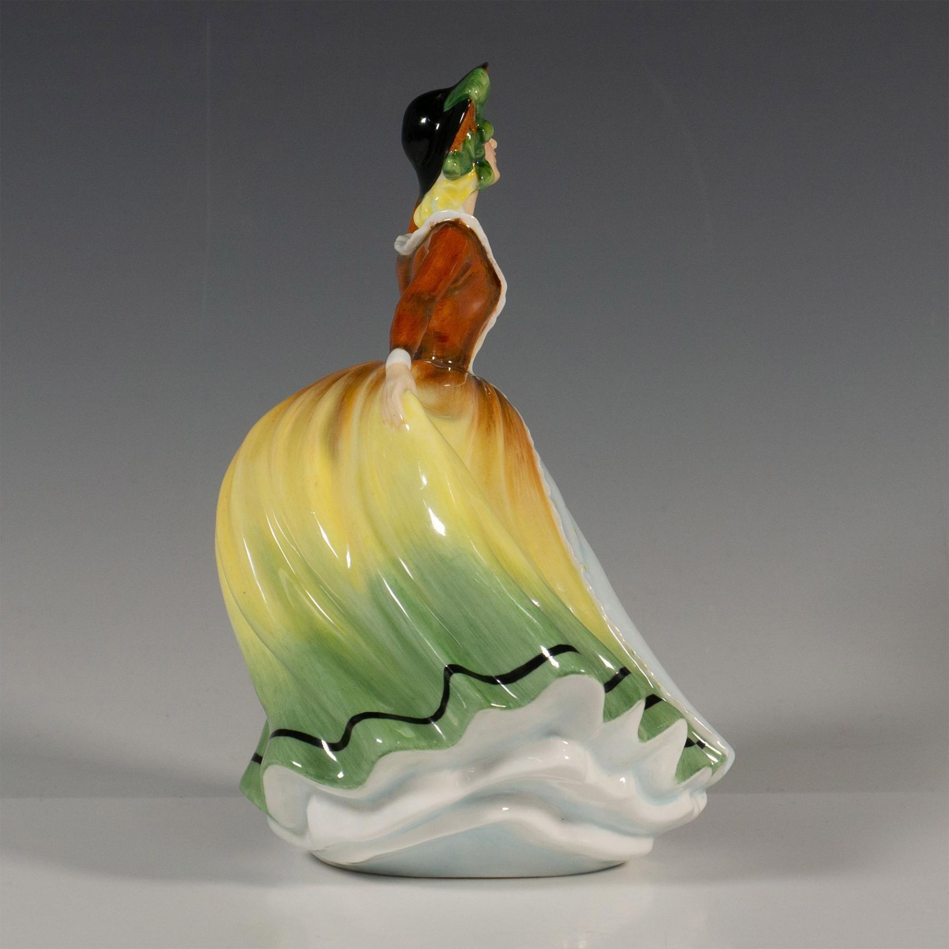 Mary HN3903, Colorway - Royal Doulton Figurine - Image 2 of 4