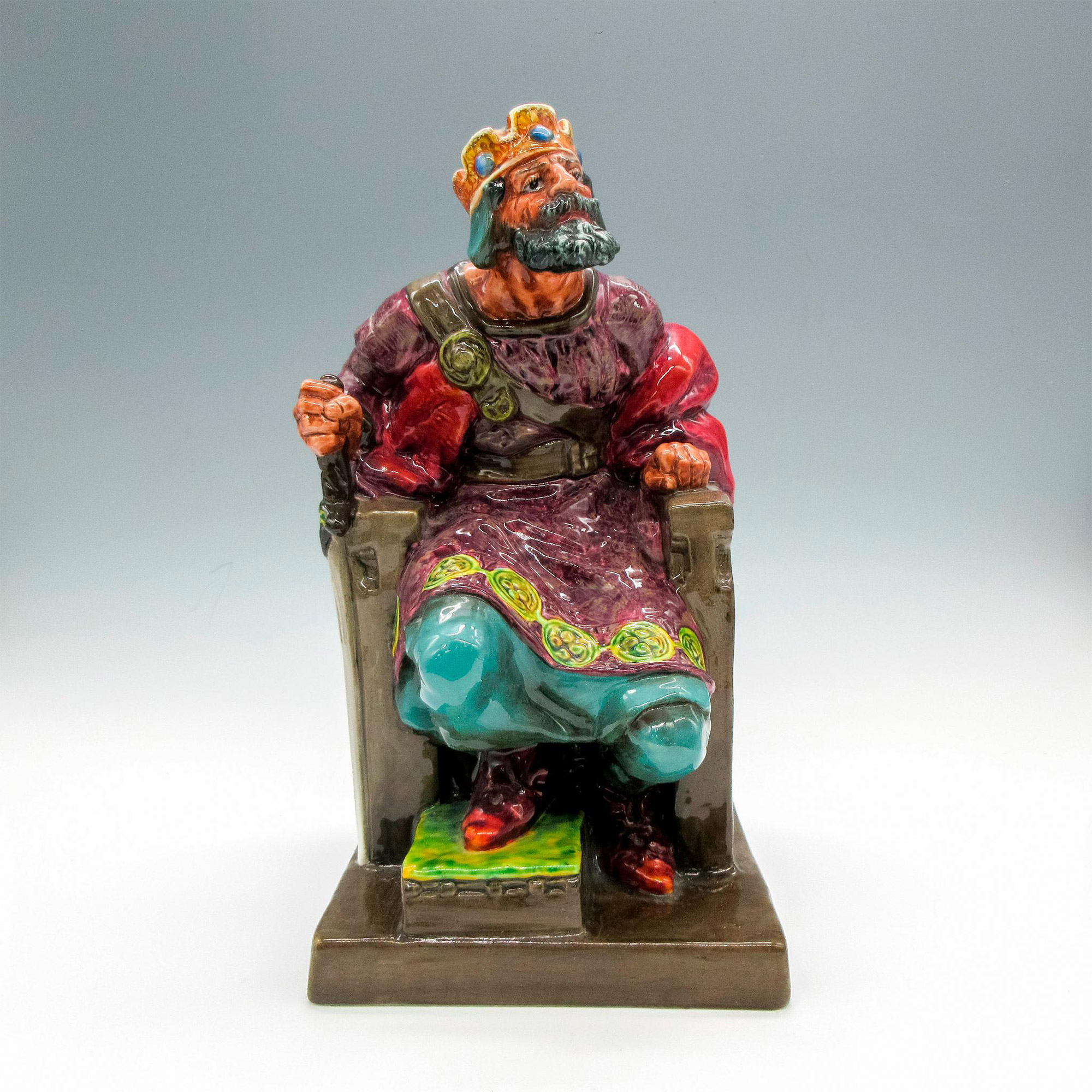 An Old King HN2134 - Royal Doulton Figurine