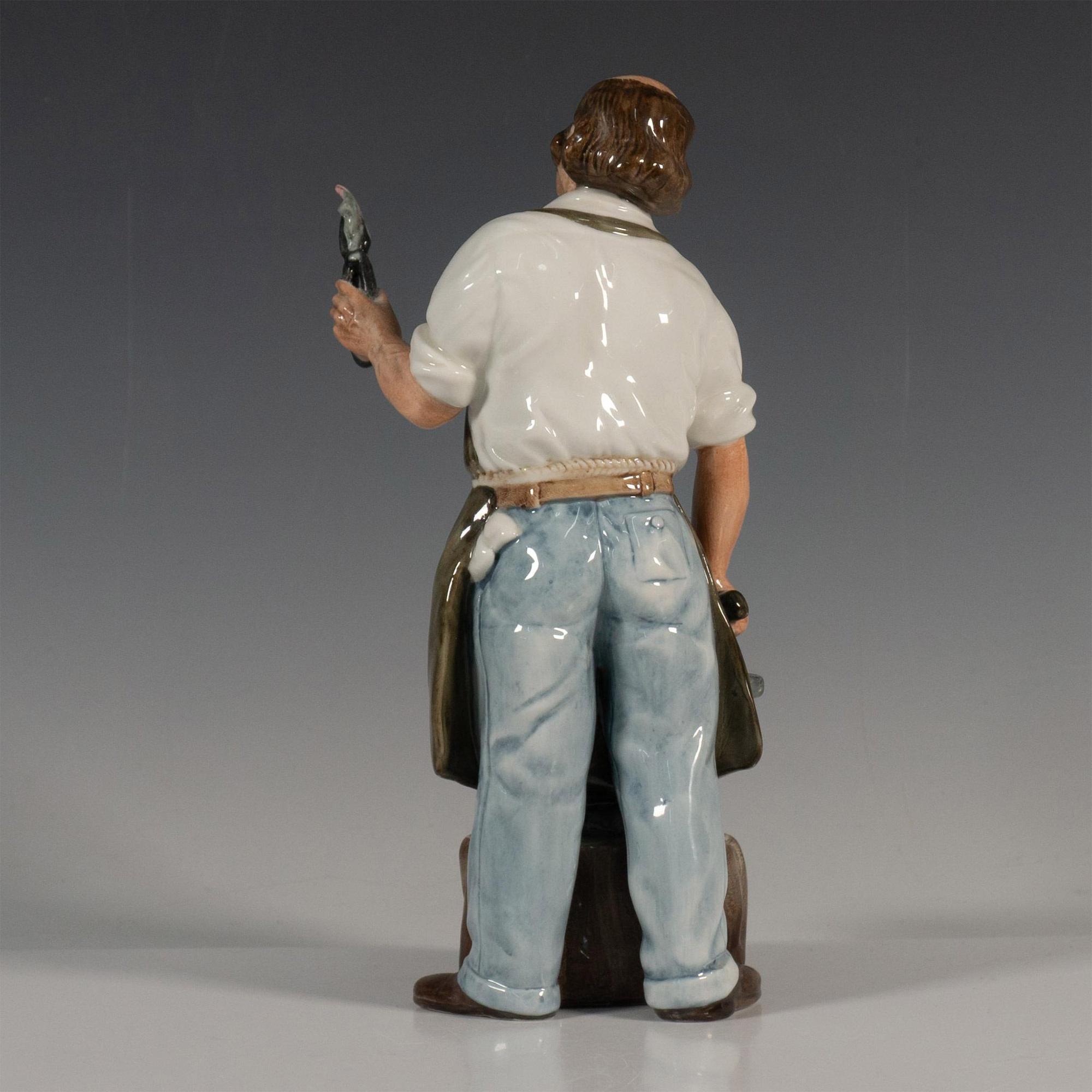 Blacksmith HN2782 - Royal Doulton Figurine - Image 3 of 4