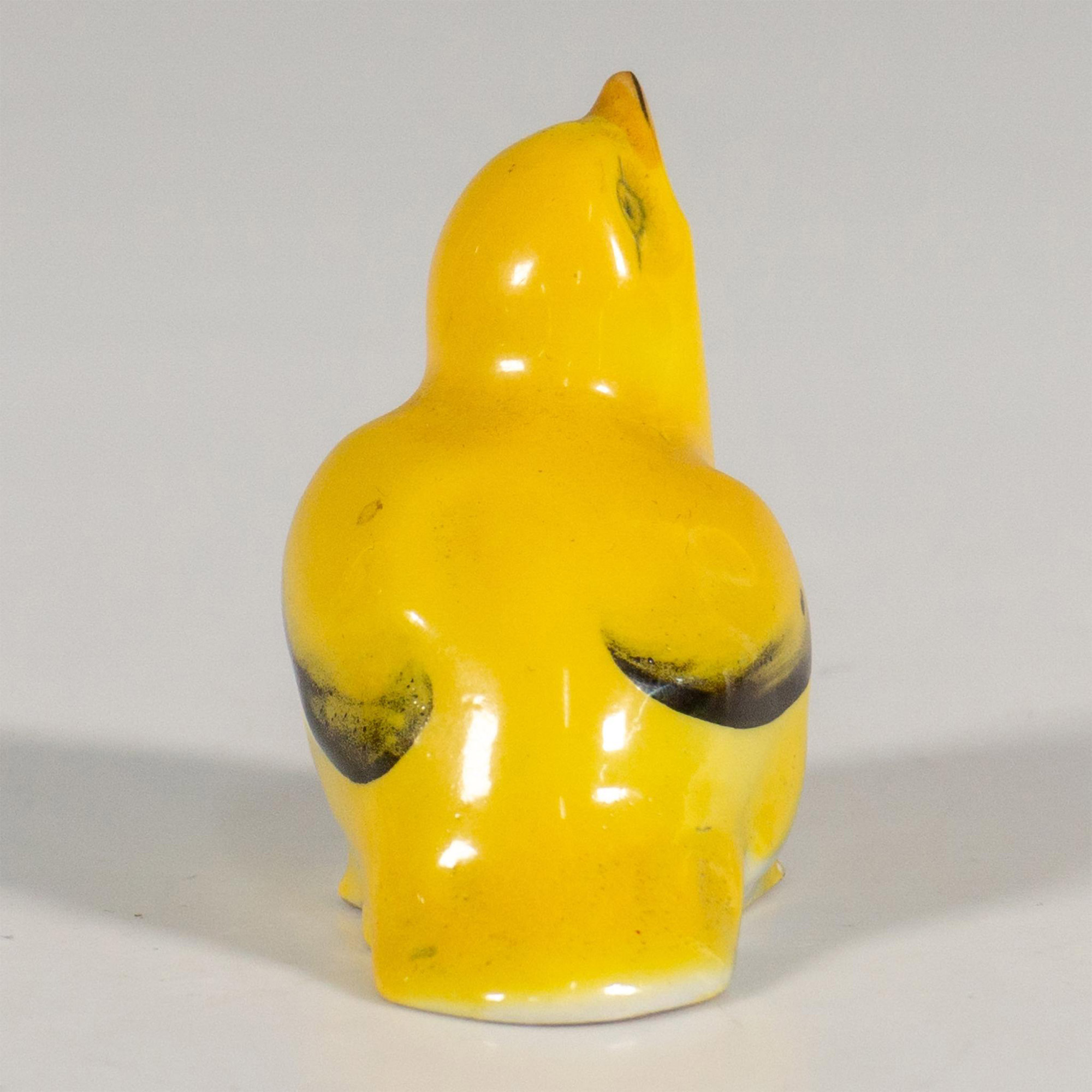 Royal Doulton Porcelain Bird Figurine, Fledgling HN145C - Image 3 of 5