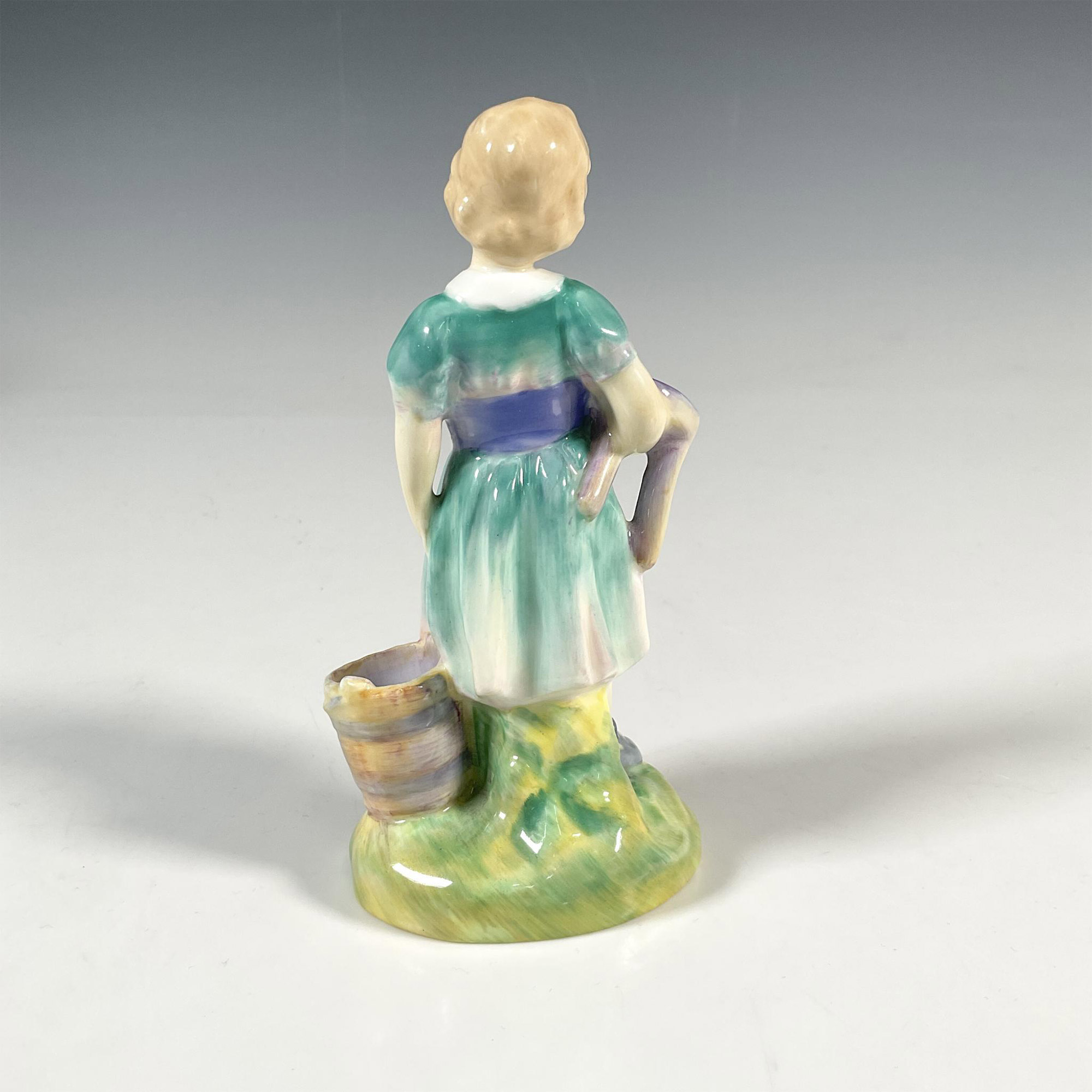 My Pretty Maid HN2064 - Royal Doulton Figurine - Image 2 of 5