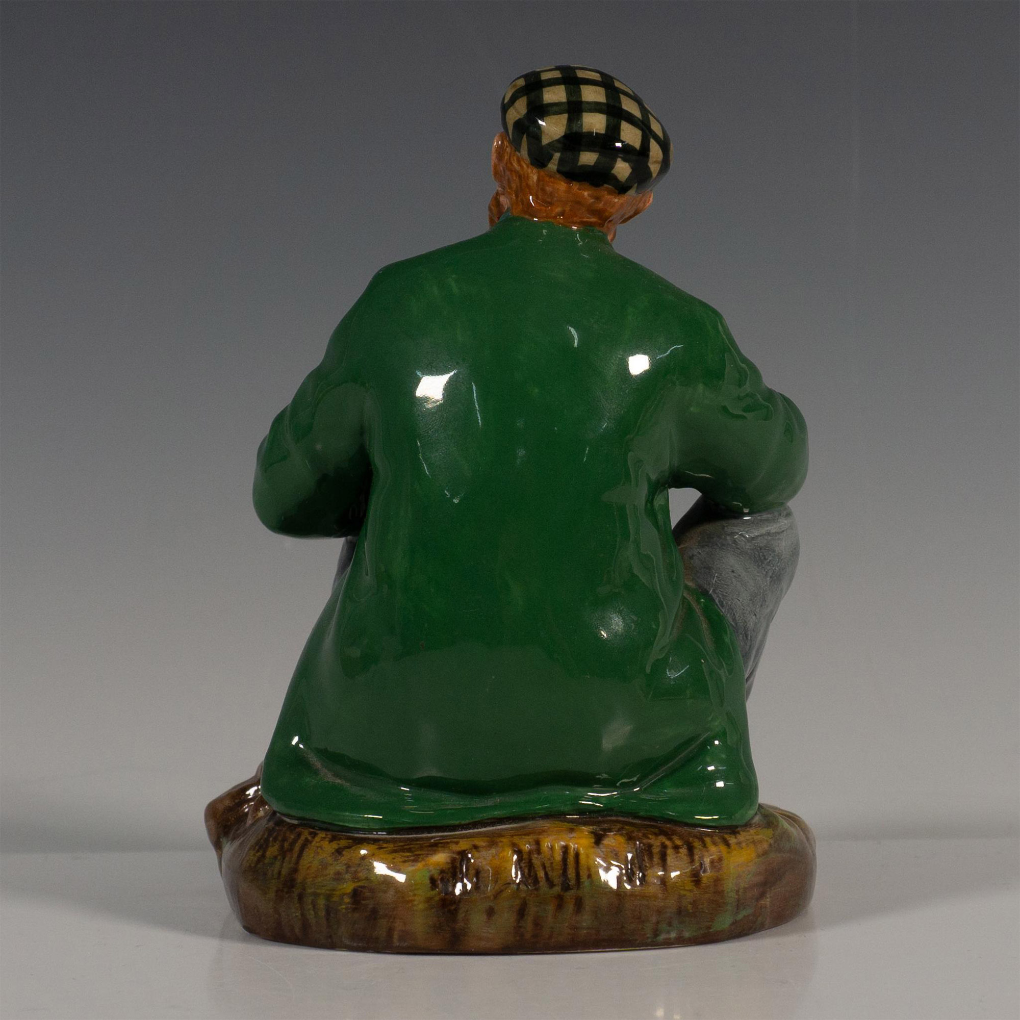 Wayfarer HN2362 - Royal Doulton Figurine - Image 3 of 4