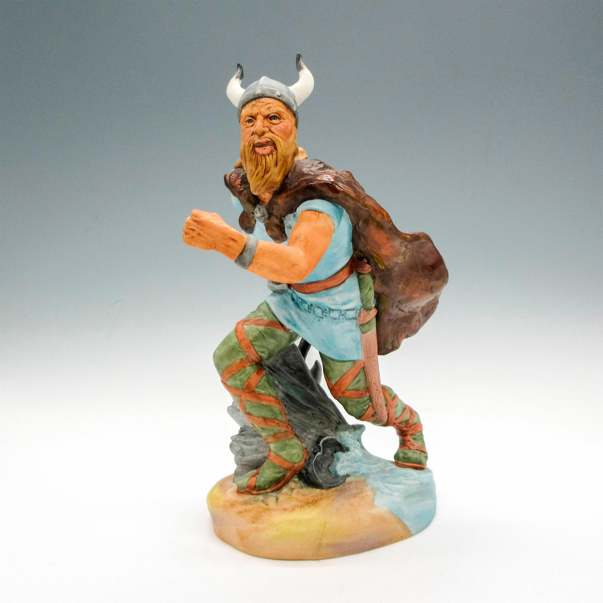 Viking HN2375 (matte) - Royal Doulton Figurine