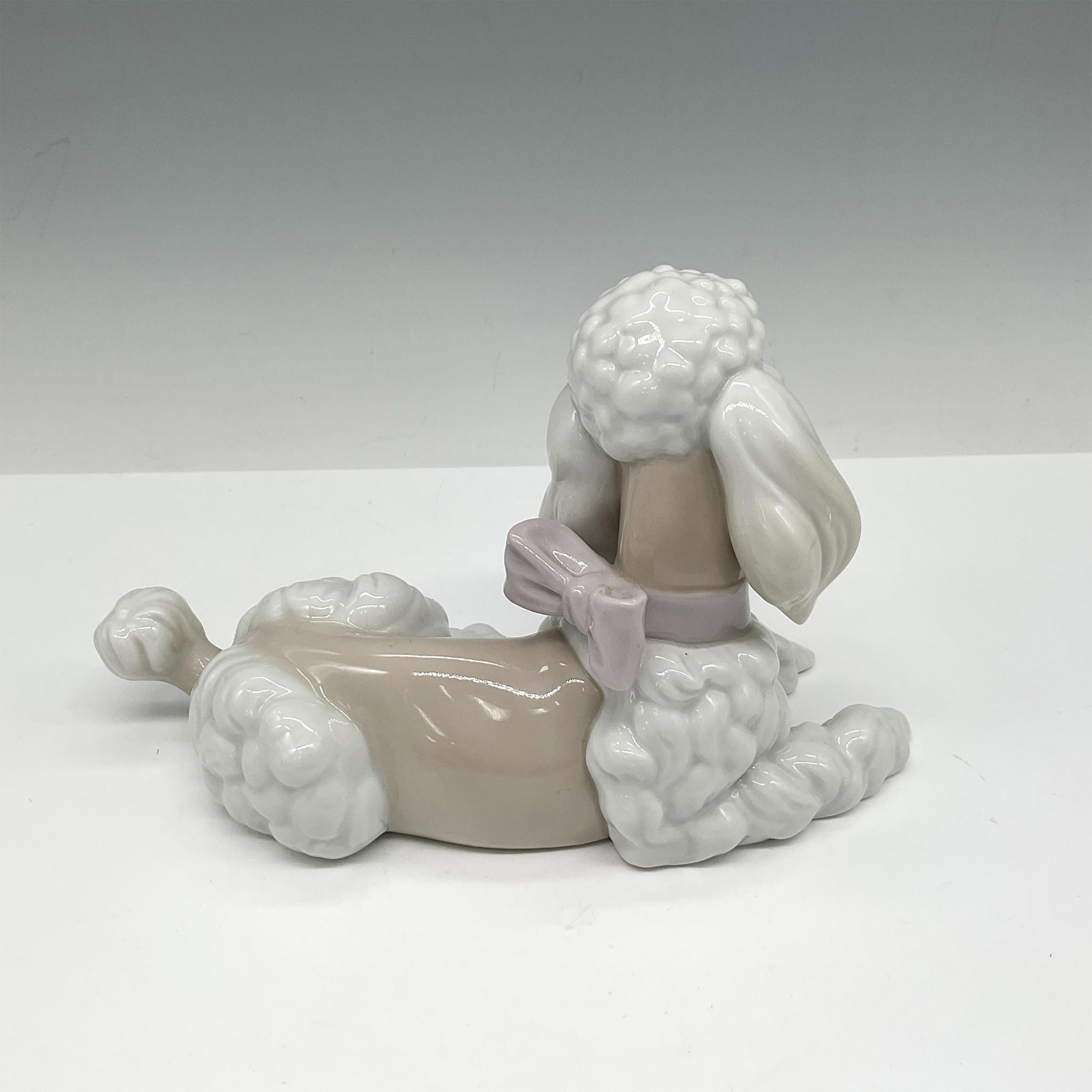 Lladro Porcelain Figurine, Sitting Poodle 1006337 - Image 2 of 3