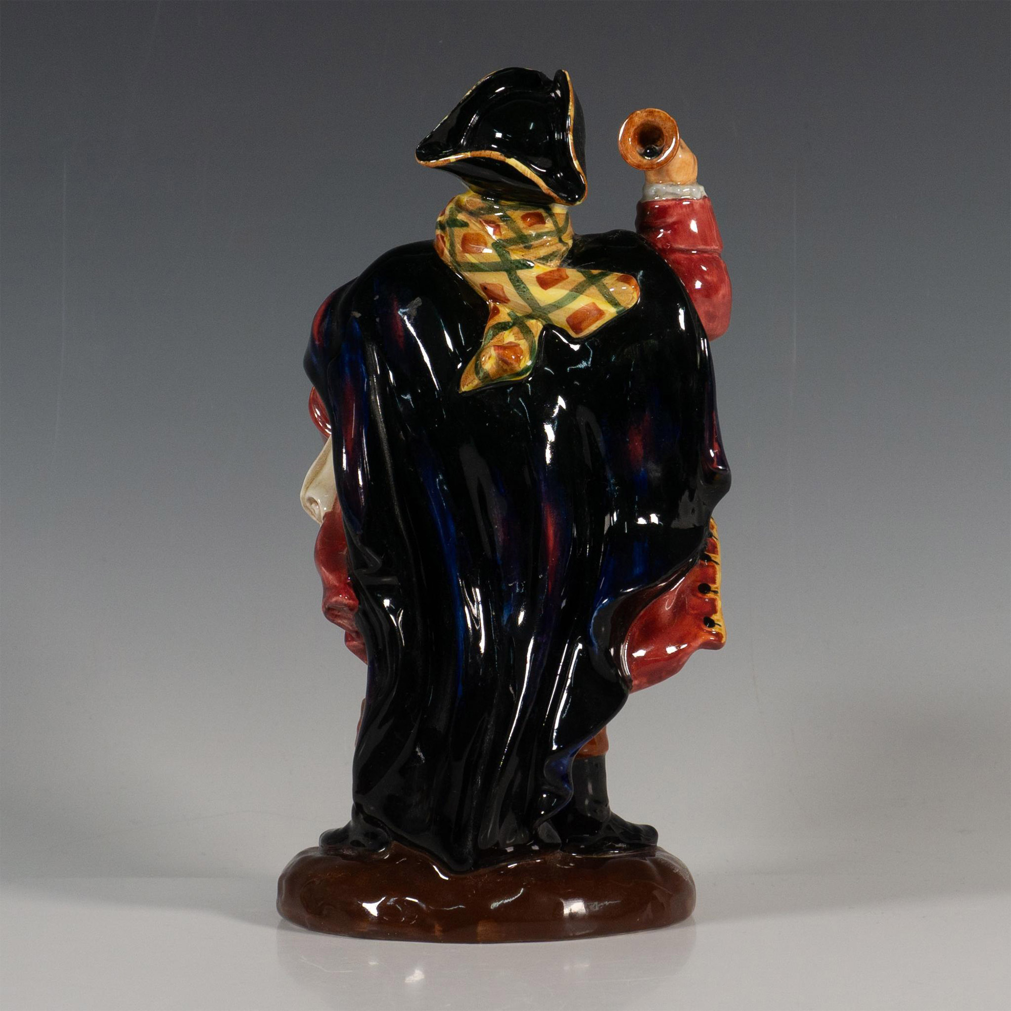 Town Crier HN2119 - Royal Doulton Figurine - Image 4 of 5