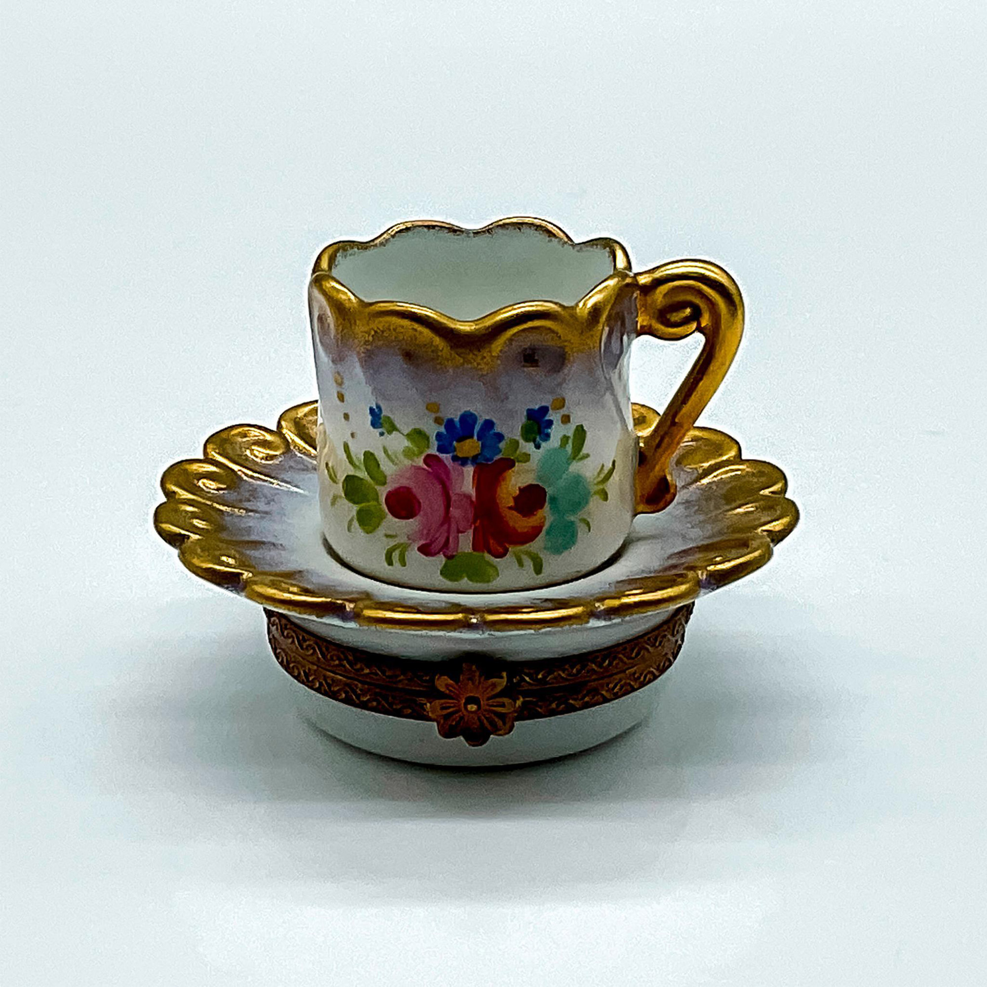 Limoges PV Porcelain Gilt Floral Tea Cup Box