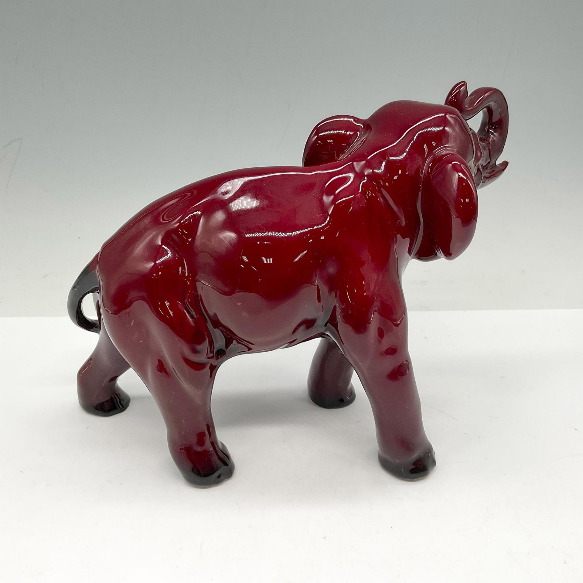 Royal Doulton Flambe Figurine, Elephant Trunk Salute HN891A - Bild 2 aus 3