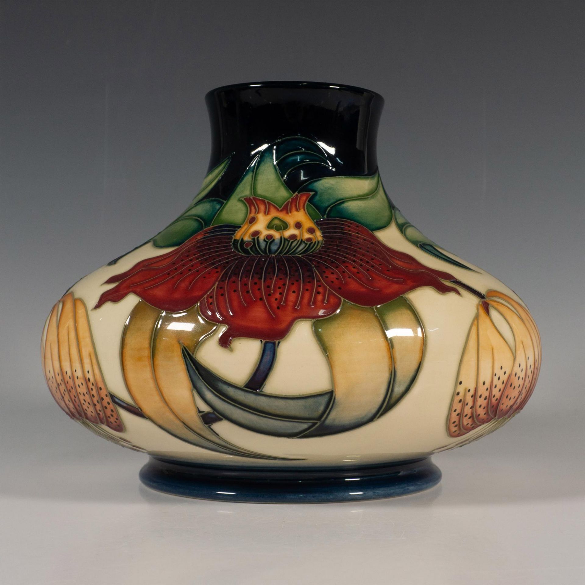 Moorcroft Pottery Anna Lily Squat Vase