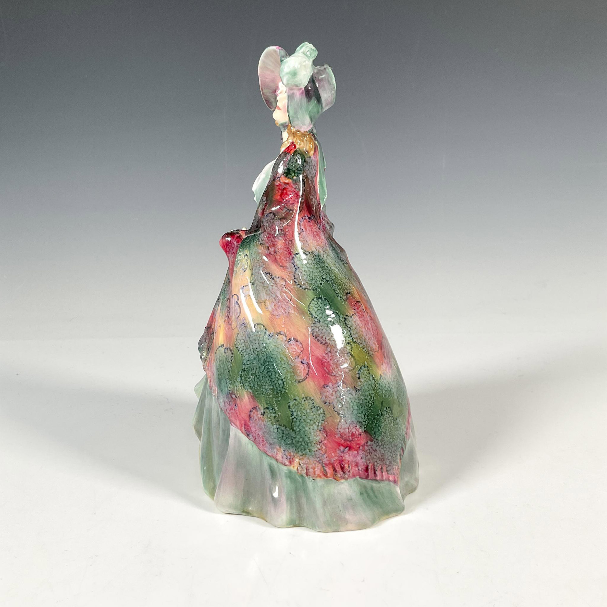 Paisley Shawl HN1739 - Royal Doulton Figurine - Image 4 of 5