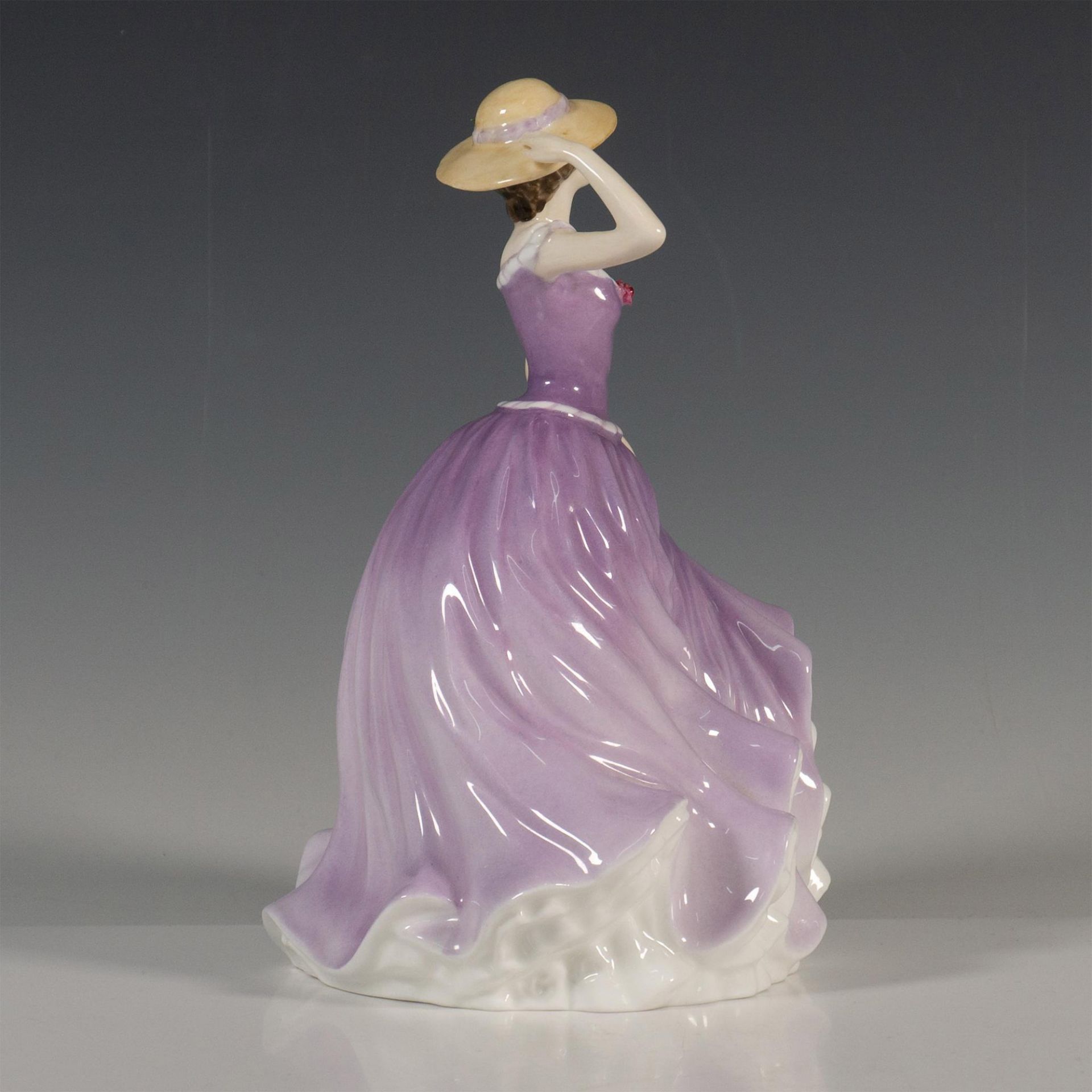 Sandra HN4668 - Royal Doulton Figurine - Bild 2 aus 4