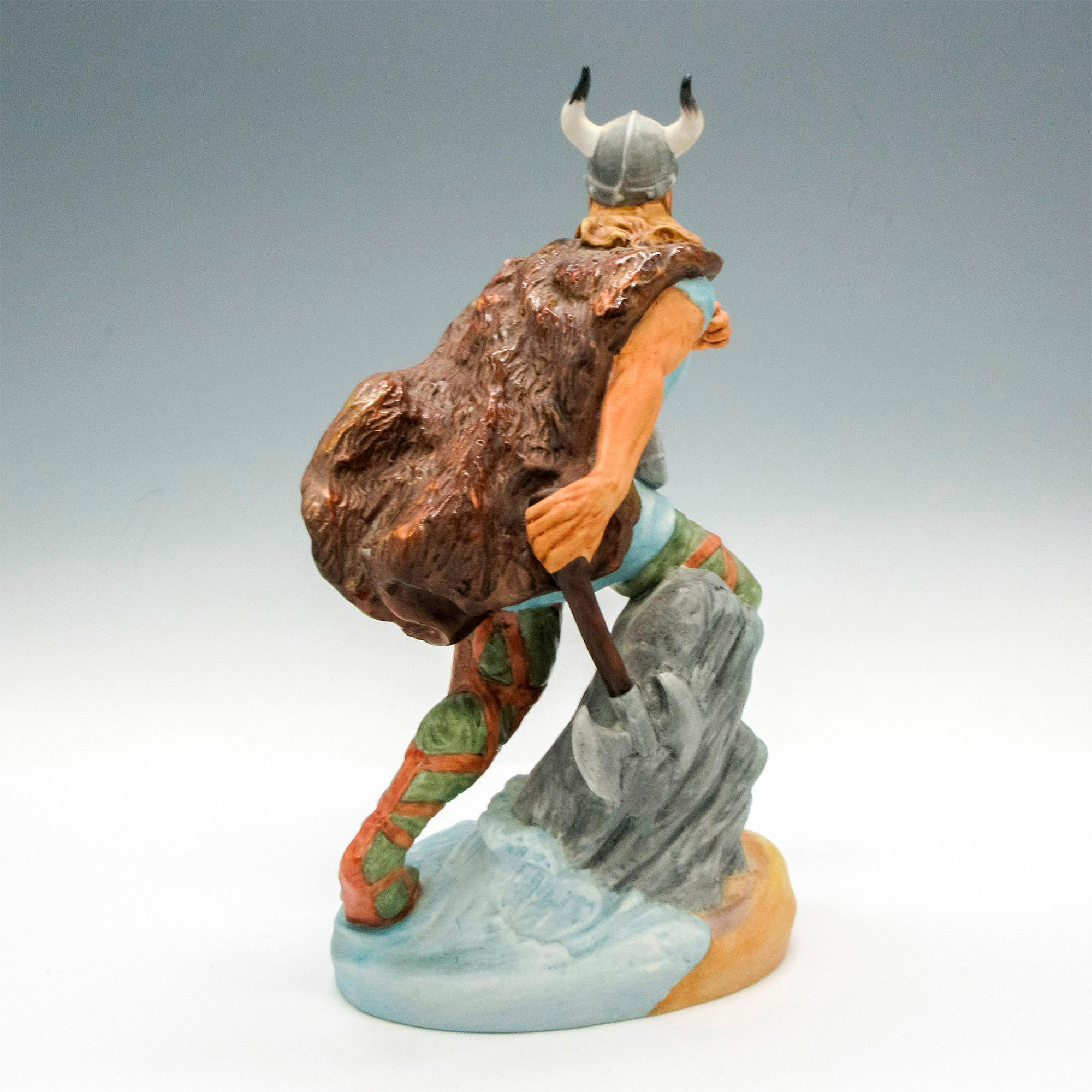 Viking HN2375 (matte) - Royal Doulton Figurine - Image 2 of 3