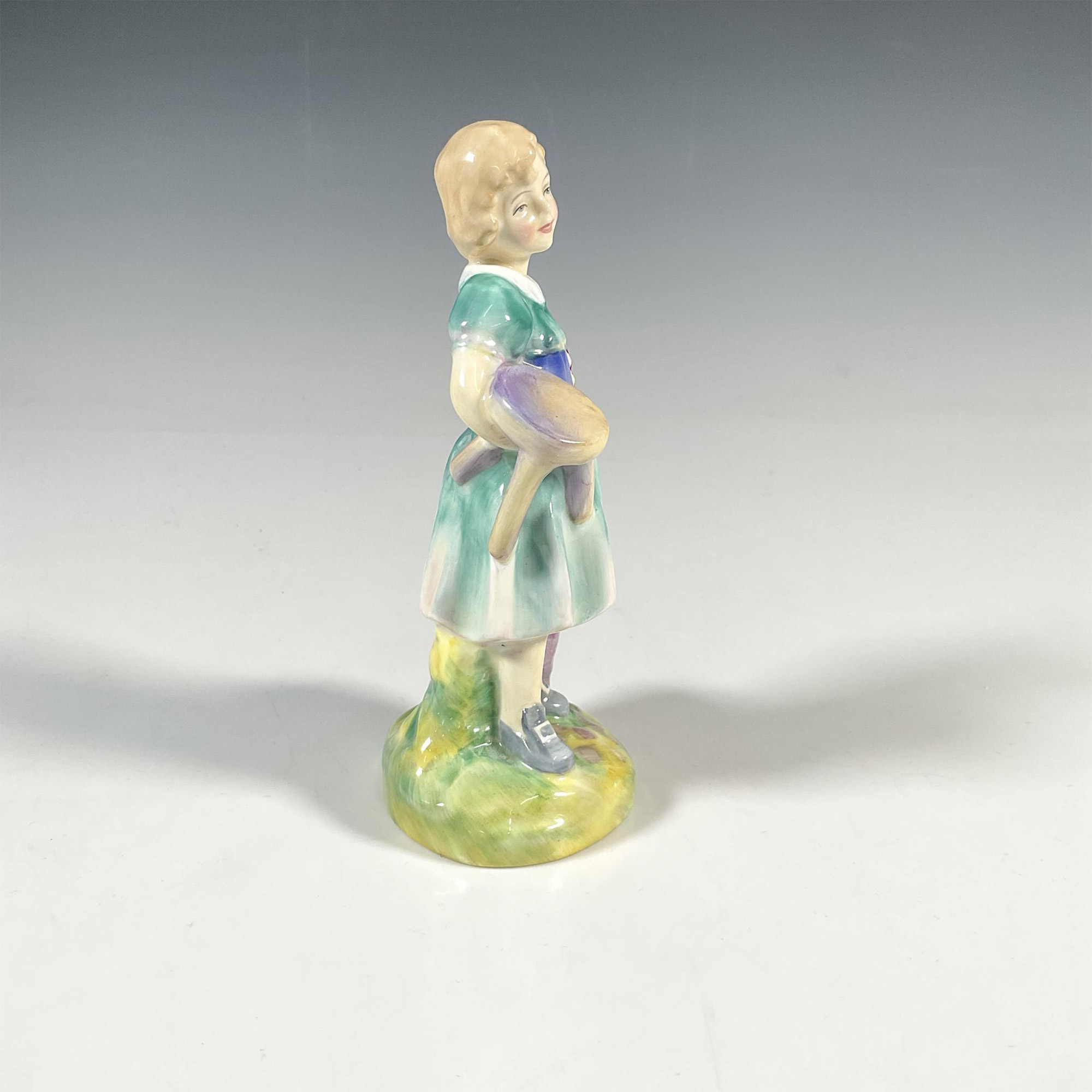 My Pretty Maid HN2064 - Royal Doulton Figurine - Image 4 of 5