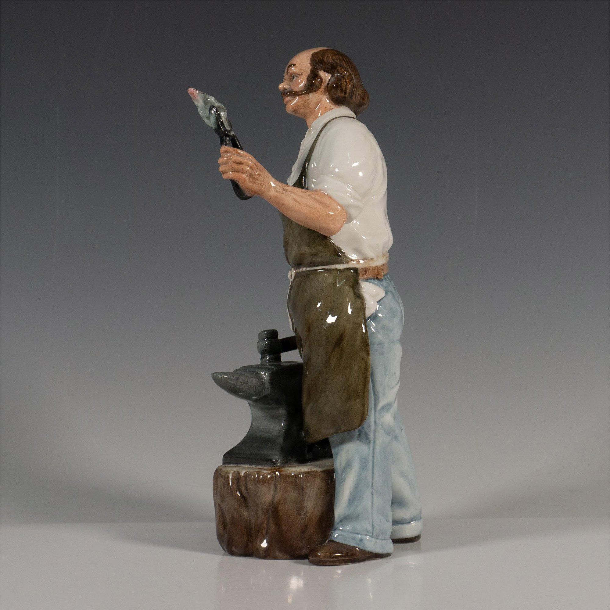 Blacksmith HN2782 - Royal Doulton Figurine - Image 2 of 4
