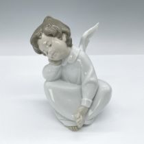 Lladro Porcelain Figurine, Cherub Dreaming 1004961