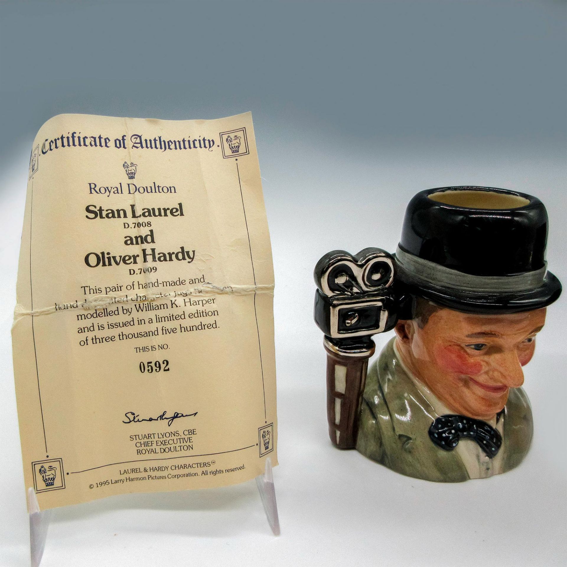 Laurel and Hardy Pair D7008 & D7009 - Small - Royal Doulton Character Jug - Bild 5 aus 5